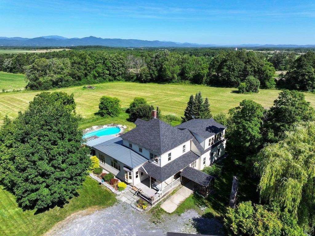 Addison, VT 05491,1104 Grandey RD