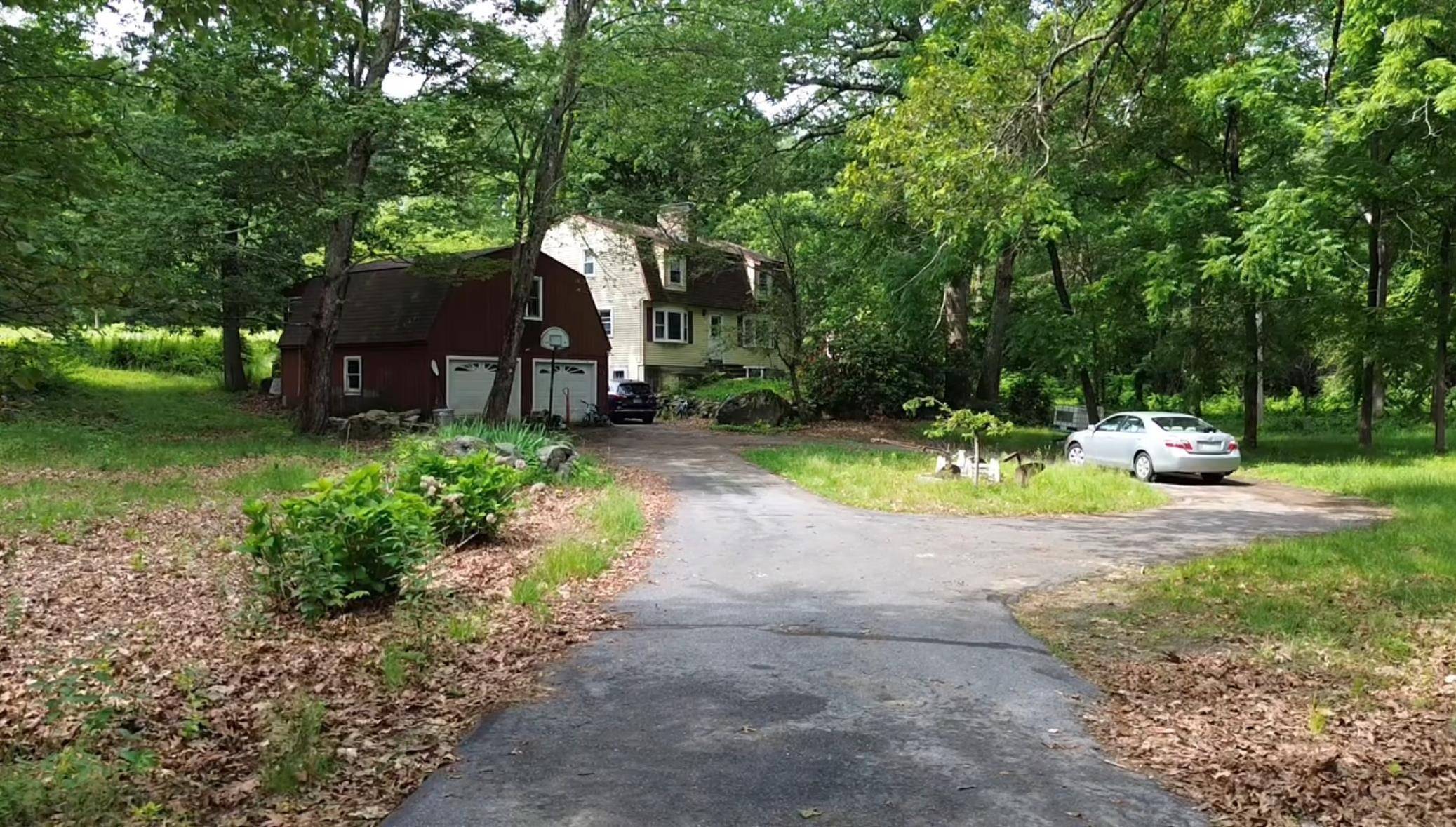 Nashua, NH 03063,164 Tinker RD