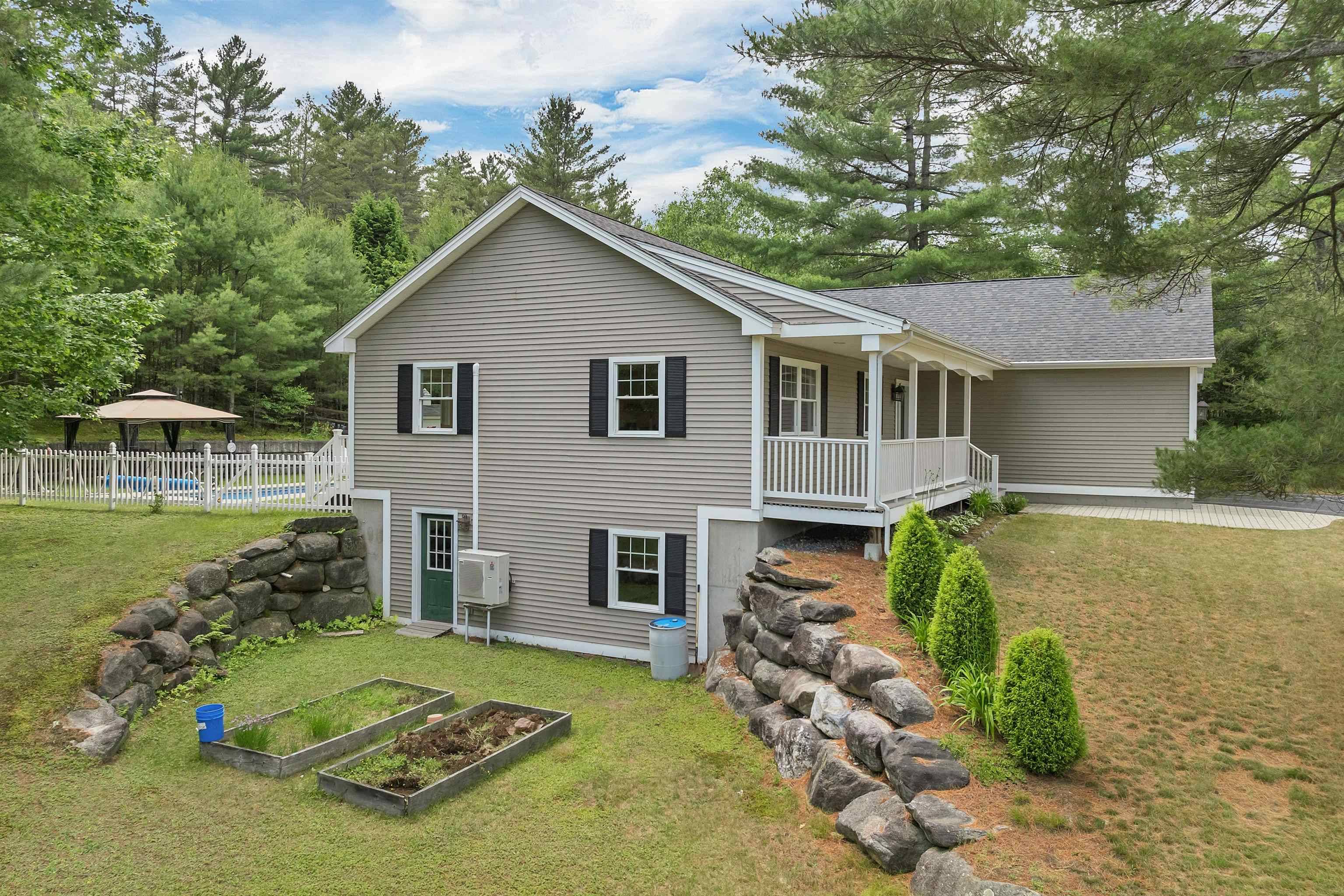 Newport, NH 03773,19 River View RD