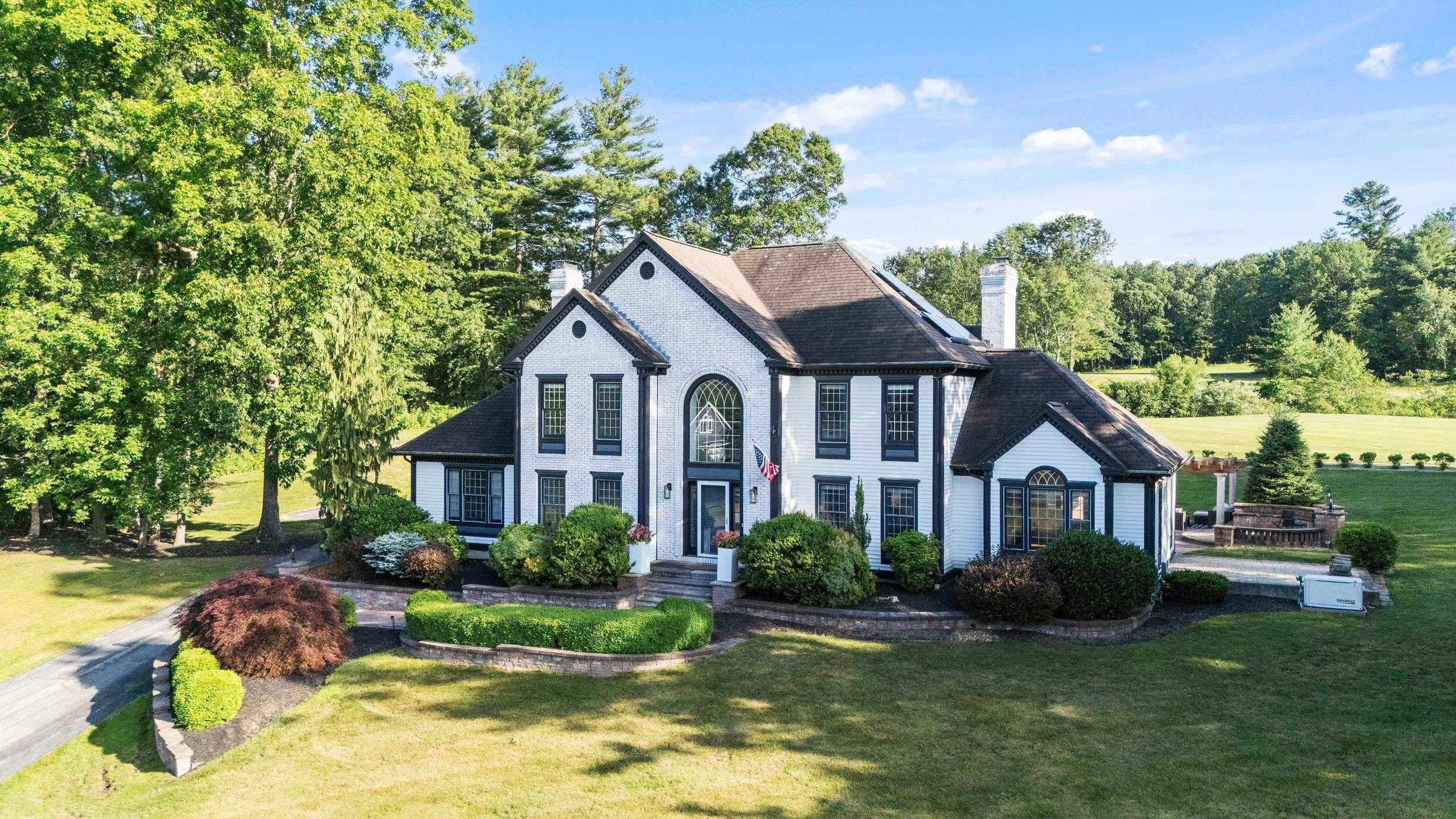 Windham, NH 03087,8 Golfview RD