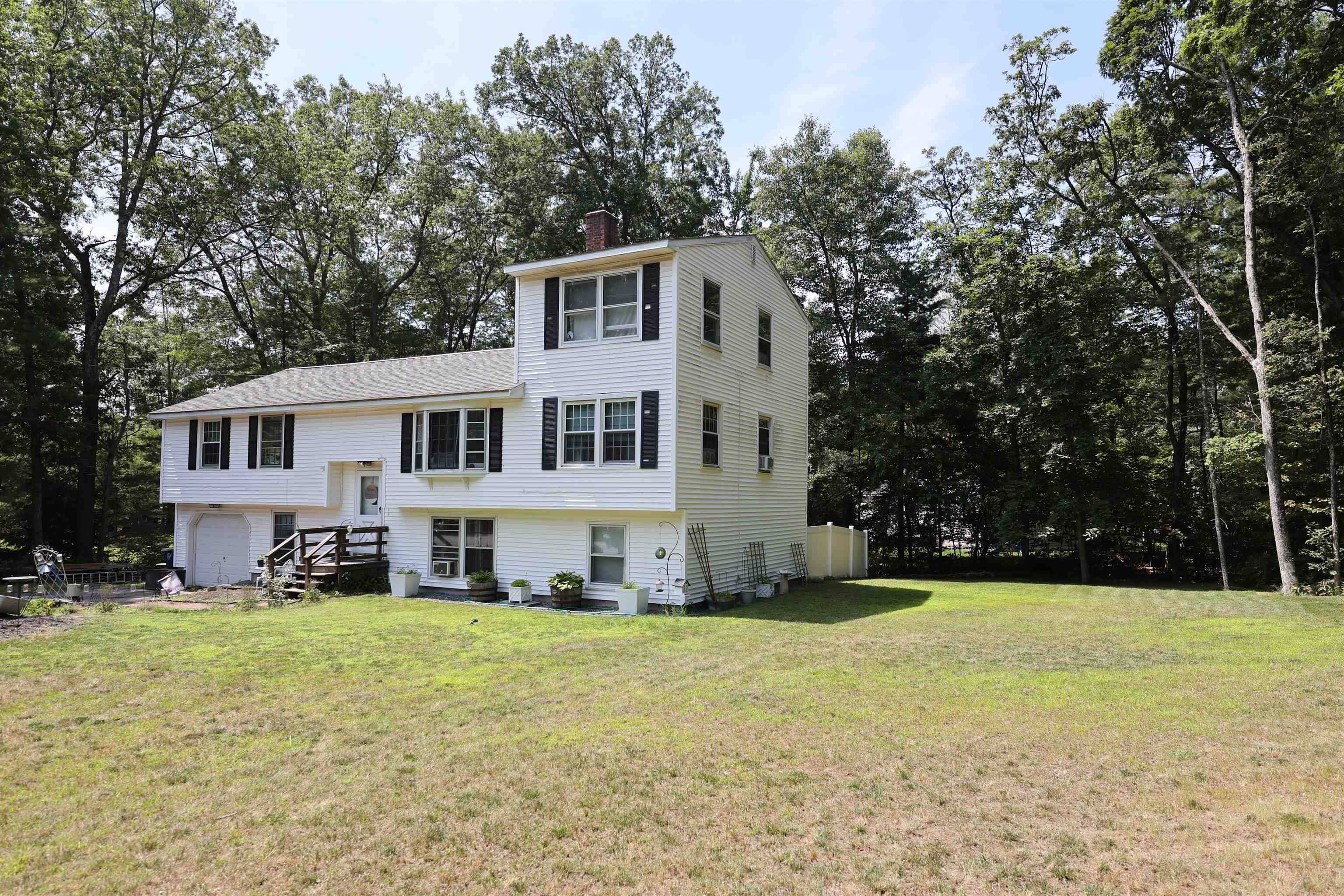 Nashua, NH 03062,8 Kim DR