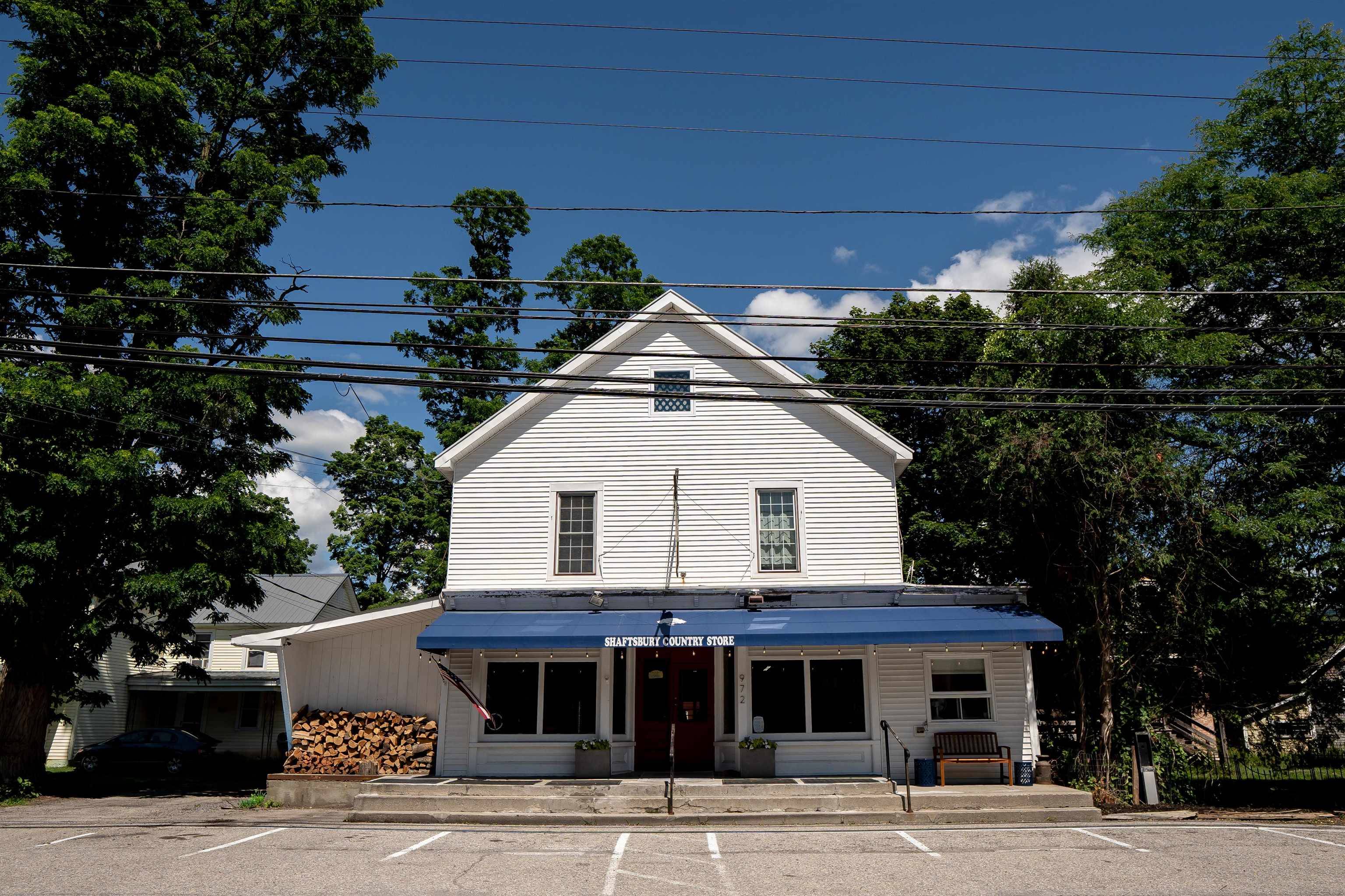 Shaftsbury, VT 05262,972 VT Rte 7A