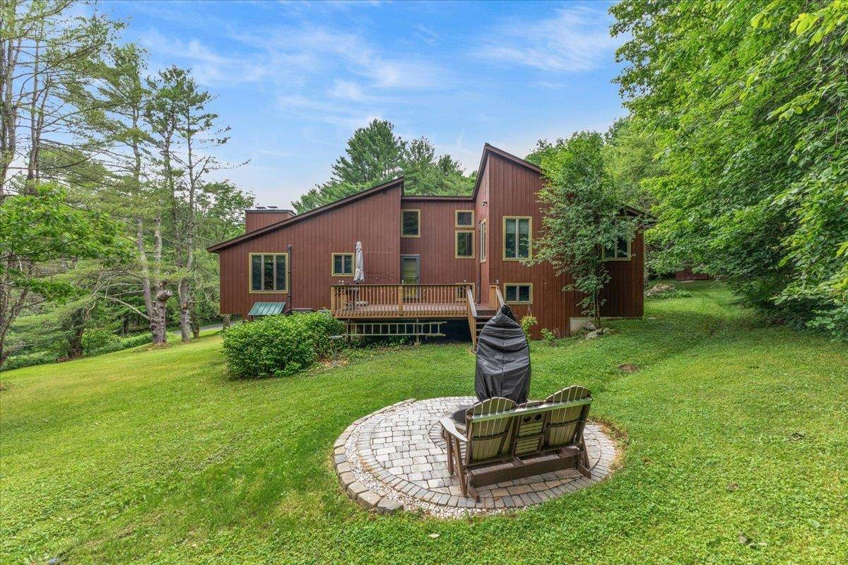 Westford, VT 05494,4 Forest LN