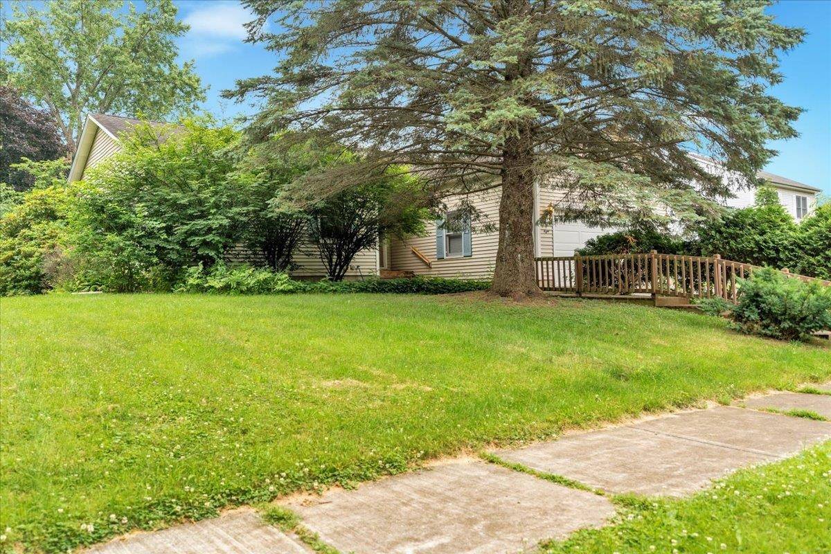 Winooski, VT 05404,8 Pine Grove TER