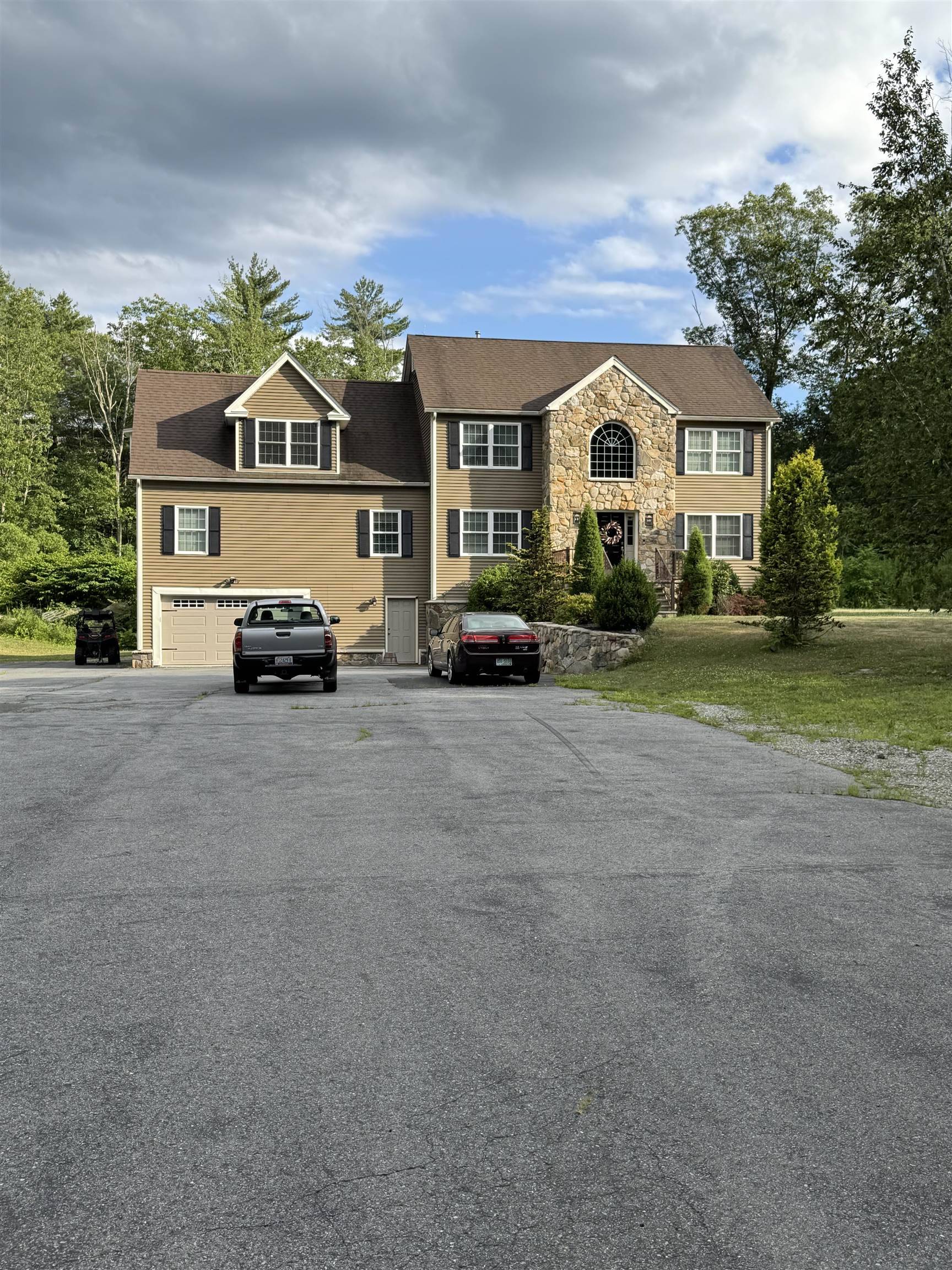 Kingston, NH 03848,7 Coopers Grove RD