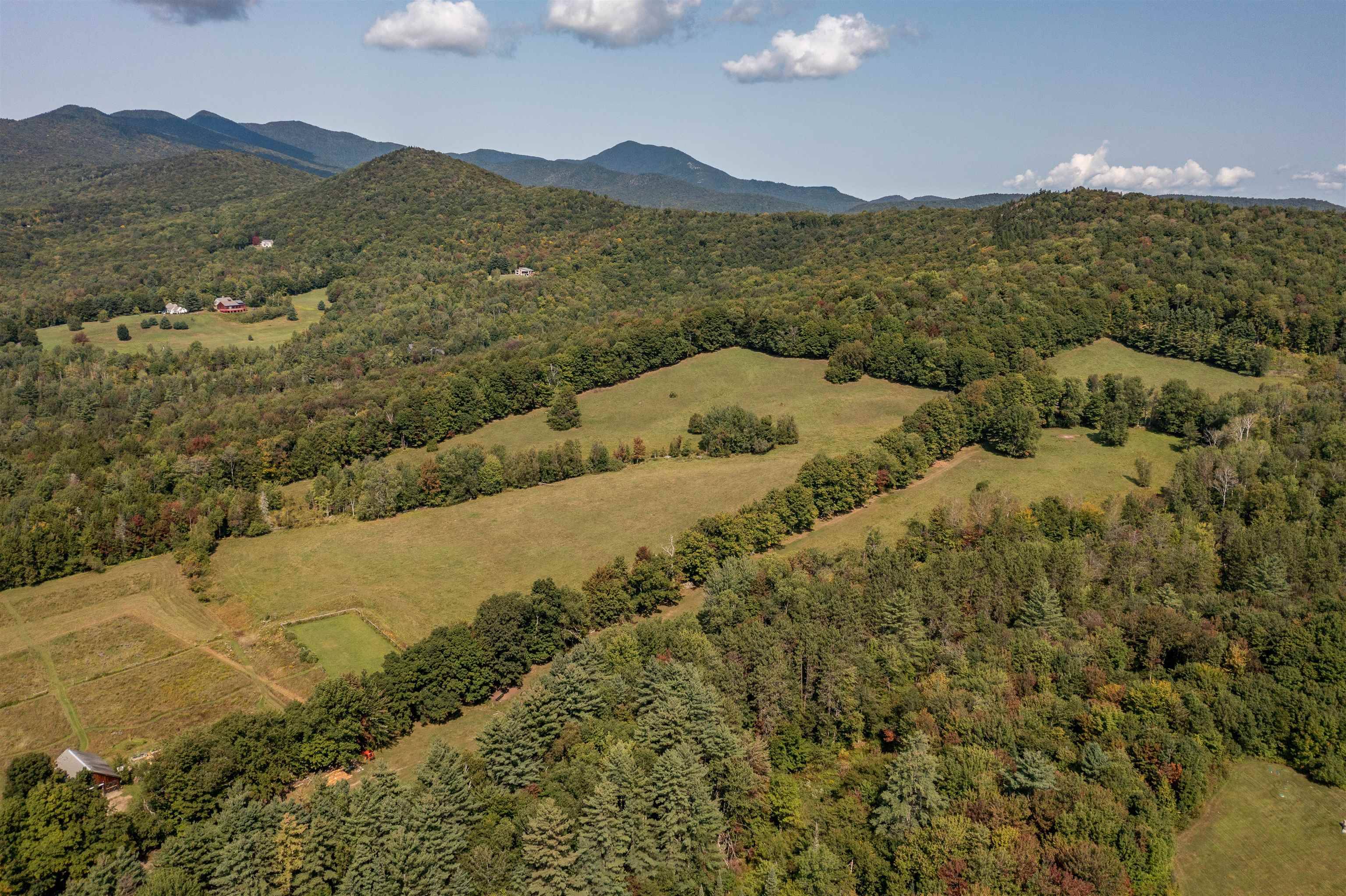 Stowe, VT 05672,2762 Weeks Hill RD