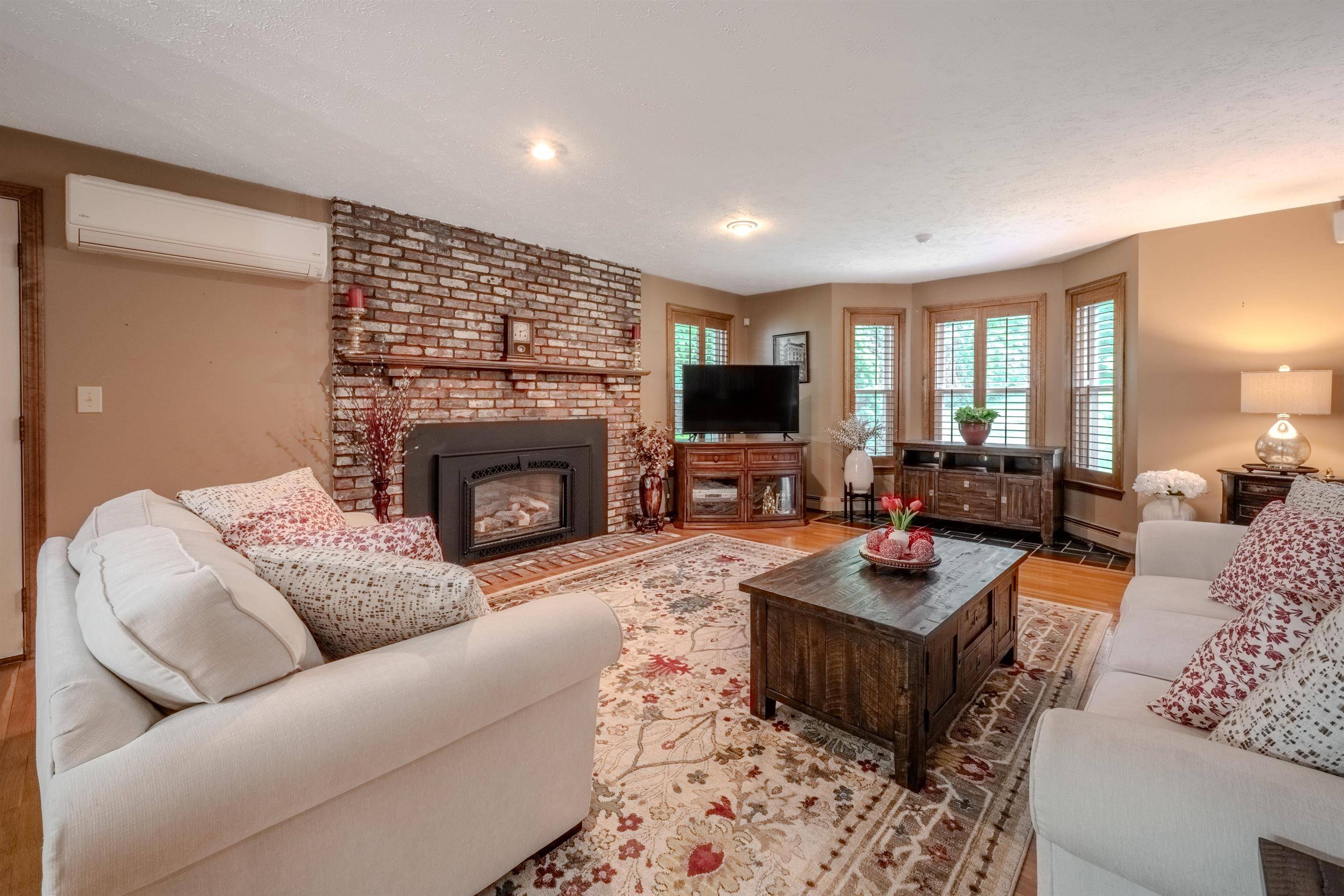 Milford, NH 03055,51 Crestwood LN