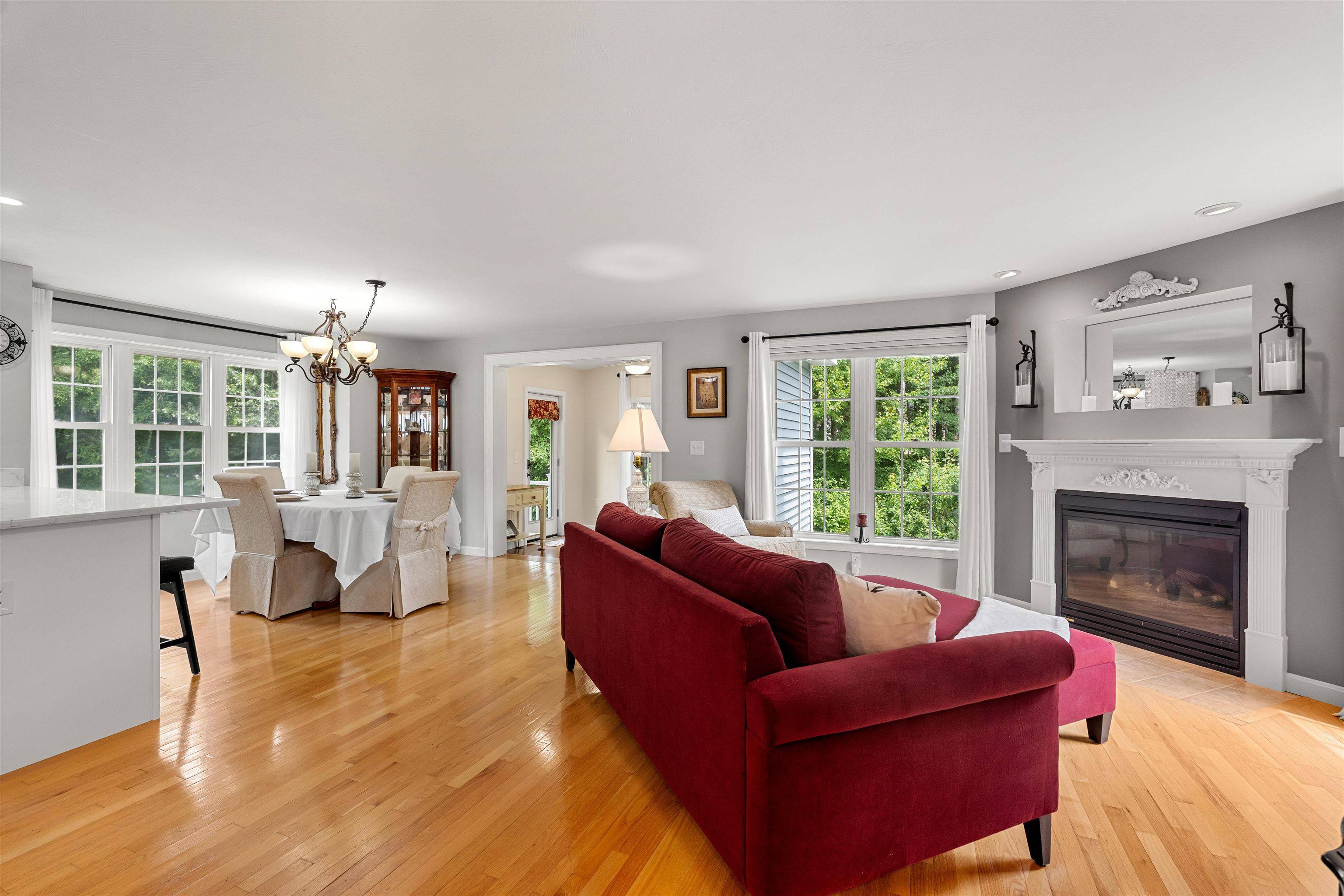 Hudson, NH 03051,50 Barbara LN