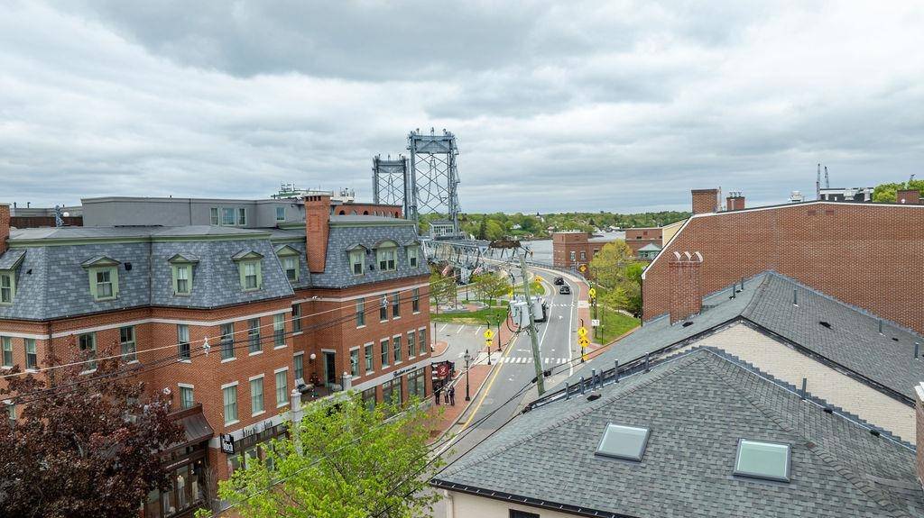 Portsmouth, NH 03801,80 State ST #301