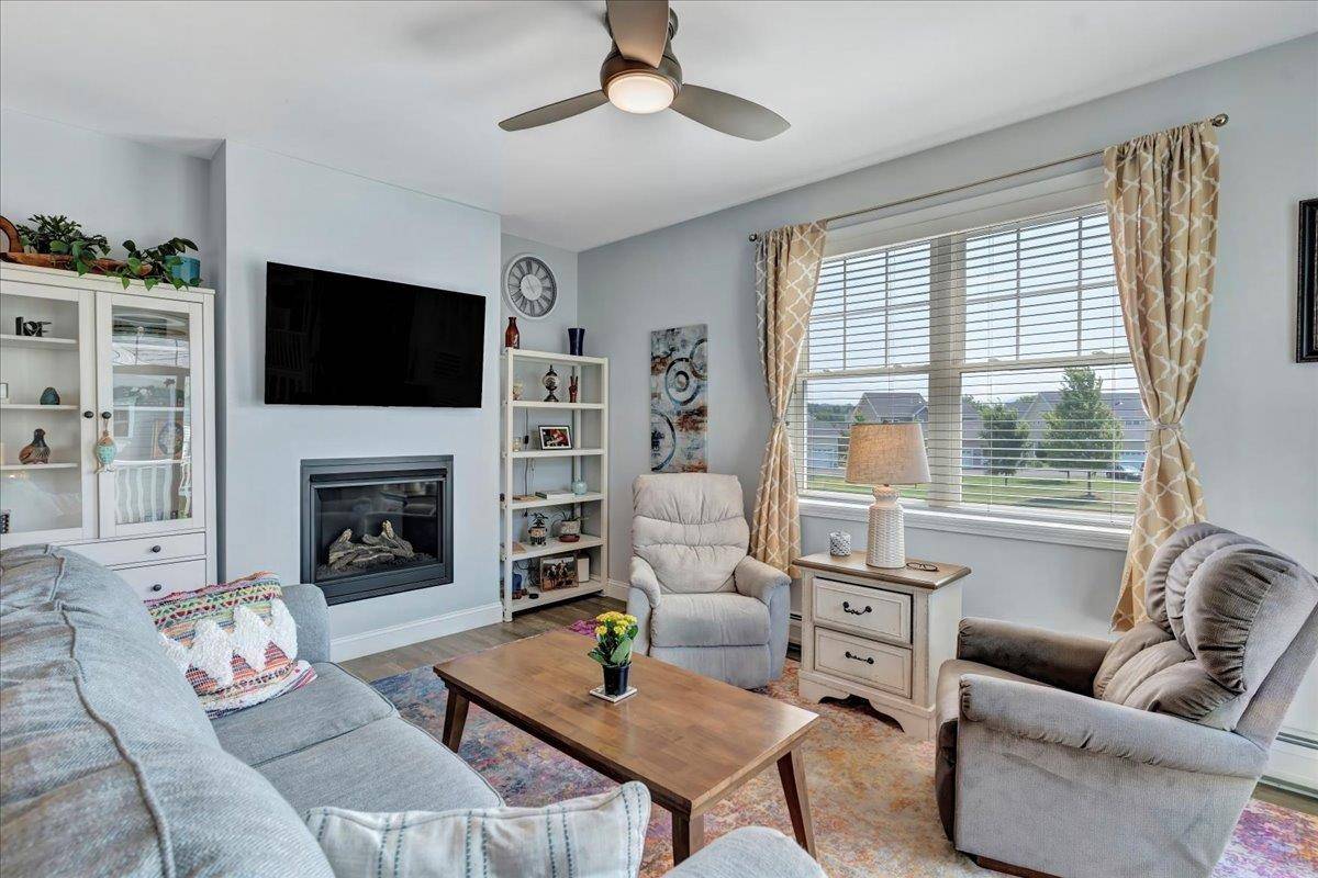 Williston, VT 05495,81 Holland LN #7