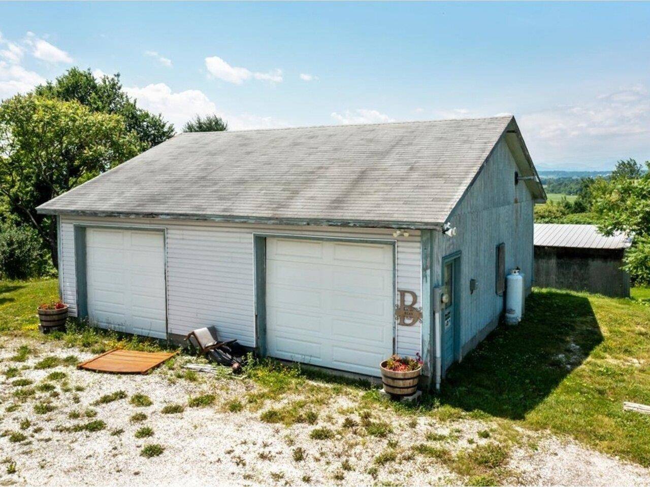 Panton, VT 05491,874 VT Rte 22A