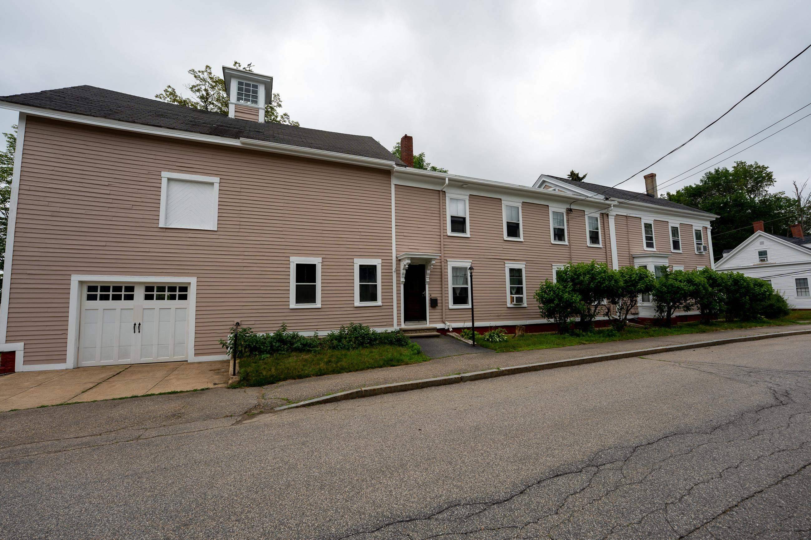 Somersworth, NH 03878,23 Mount Vernon ST