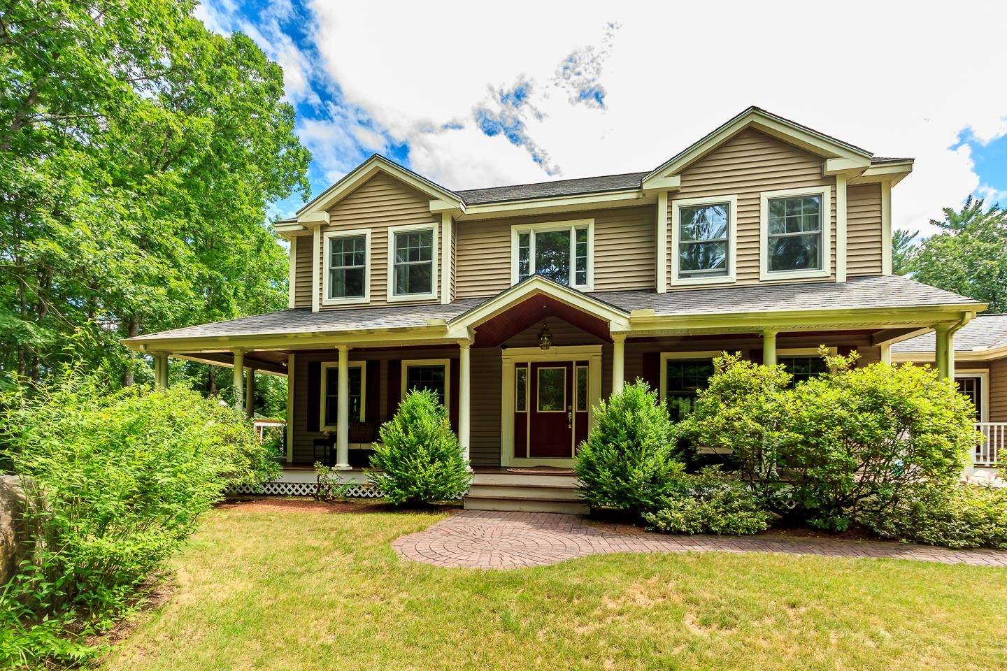 Dunbarton, NH 03046,257 Robert Rogers RD