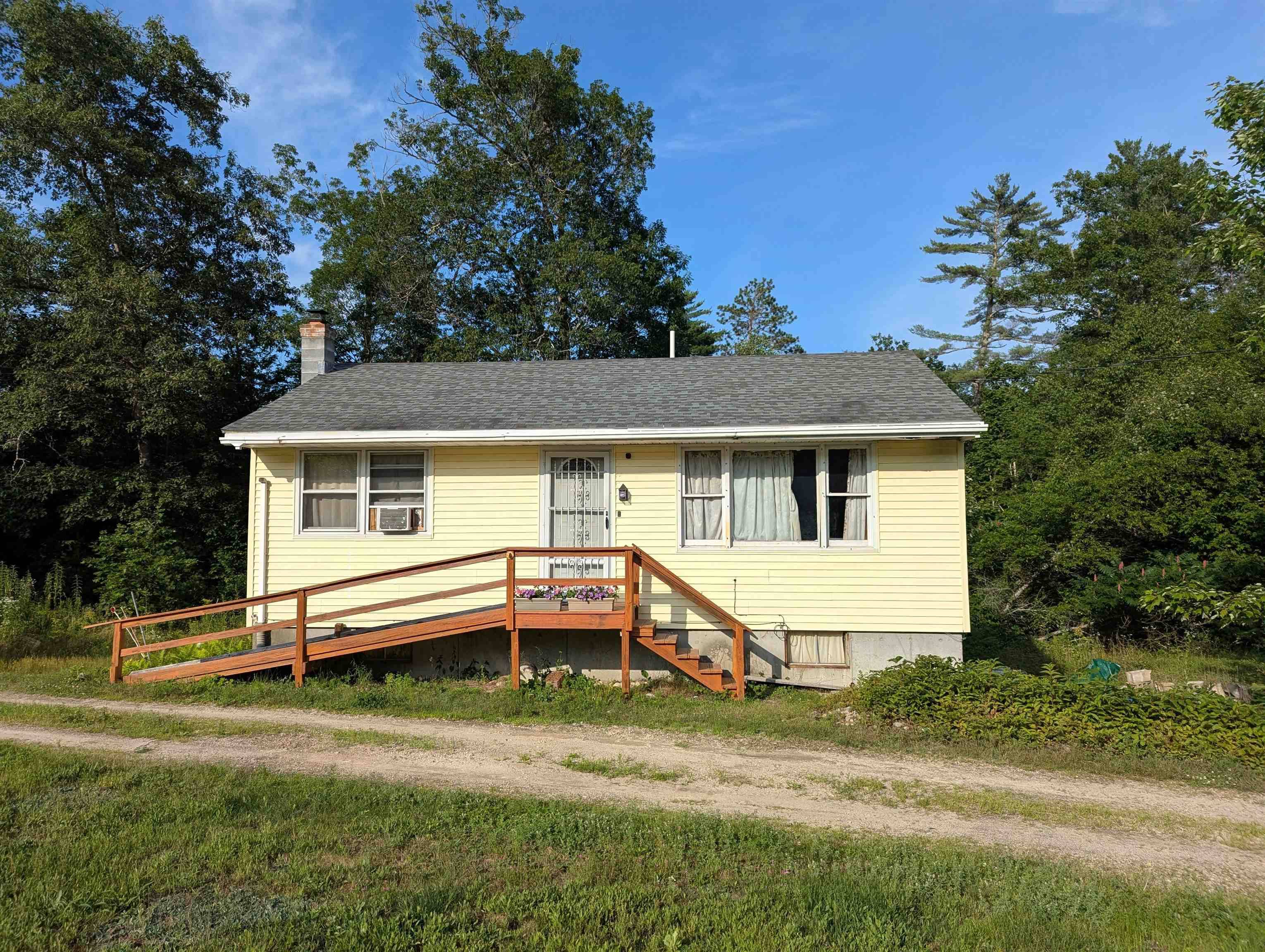 Ossipee, NH 03864,86 Effingham RD