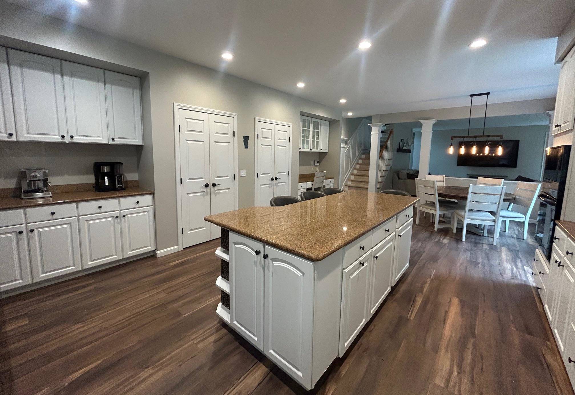 Essex, VT 05452,10 Debra DR