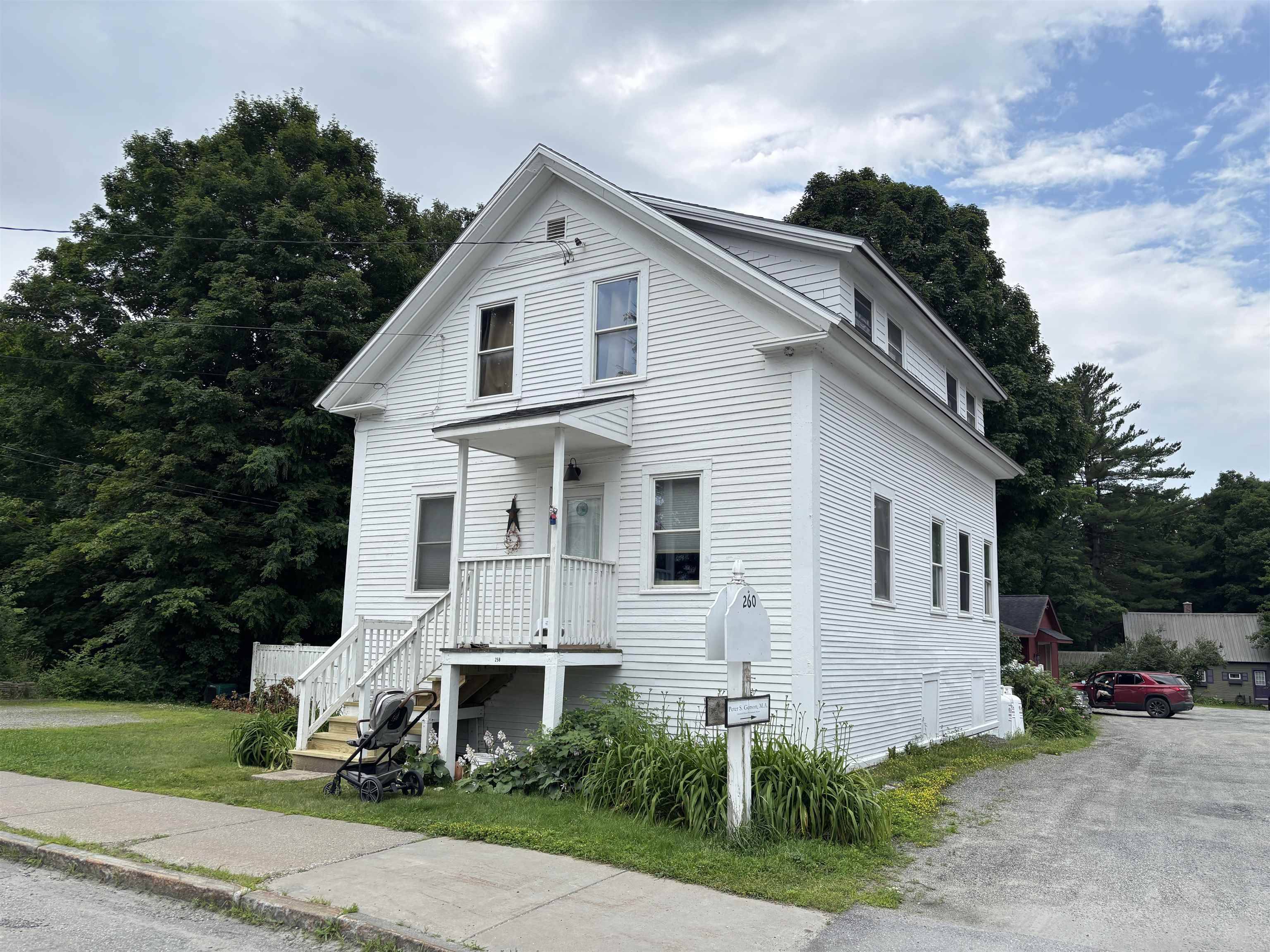 Hyde Park, VT 05655,258 & 260 Main ST