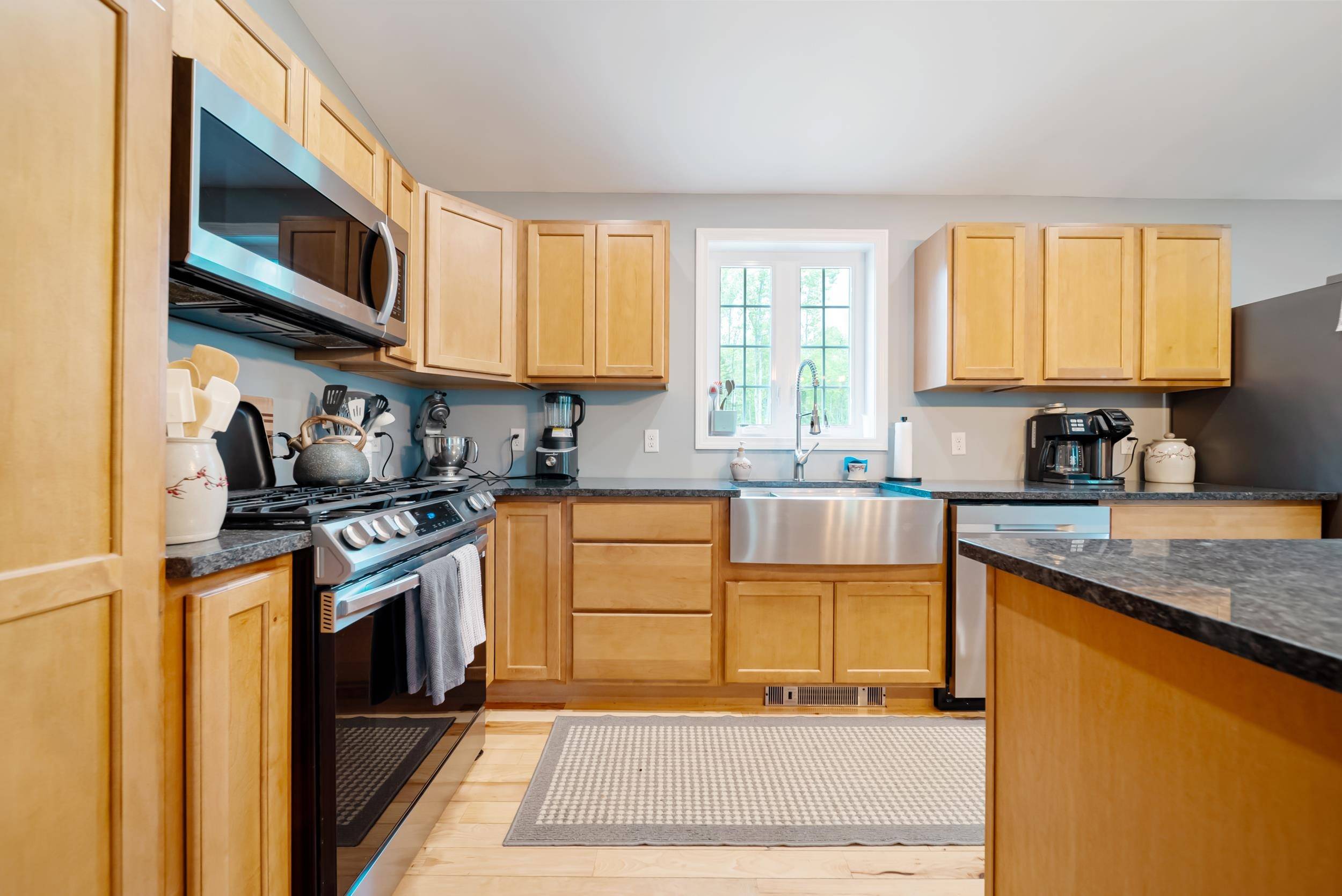 Barnstead, NH 03218,82 Parkey RD