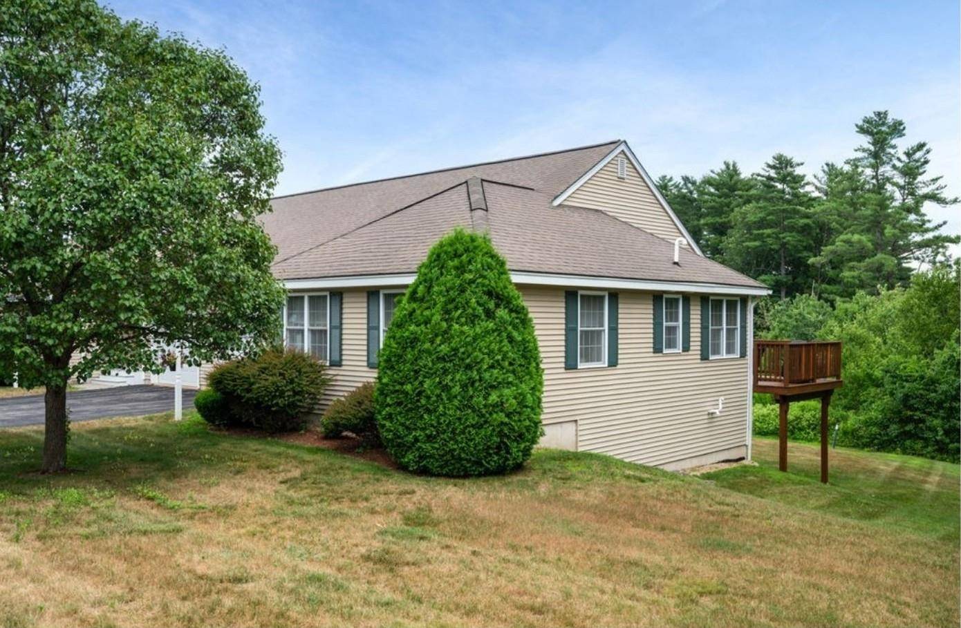 Sandown, NH 03873,8 Valerie CT #8