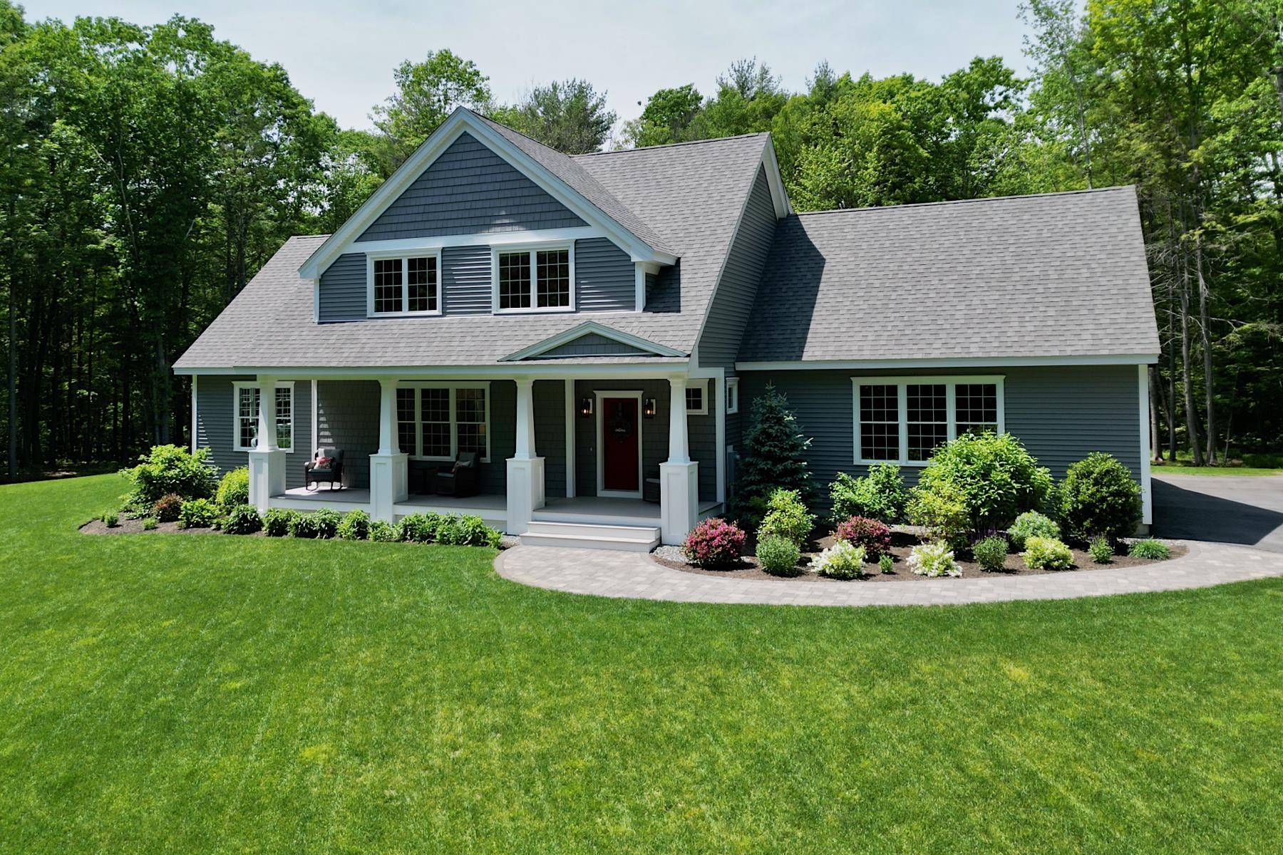 North Hampton, NH 03862,127 Exeter RD