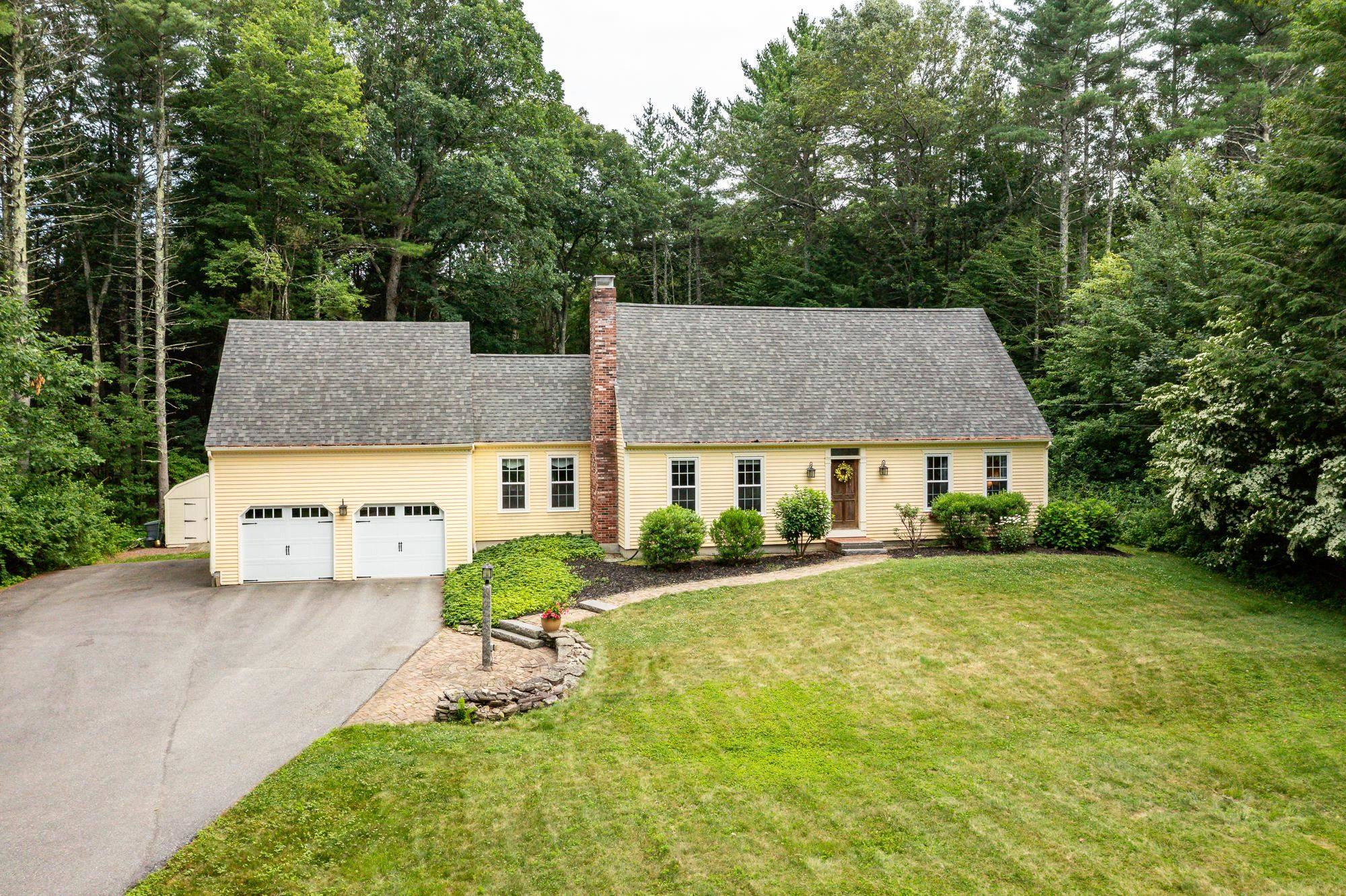 Kensington, NH 03833,7 Kady LN