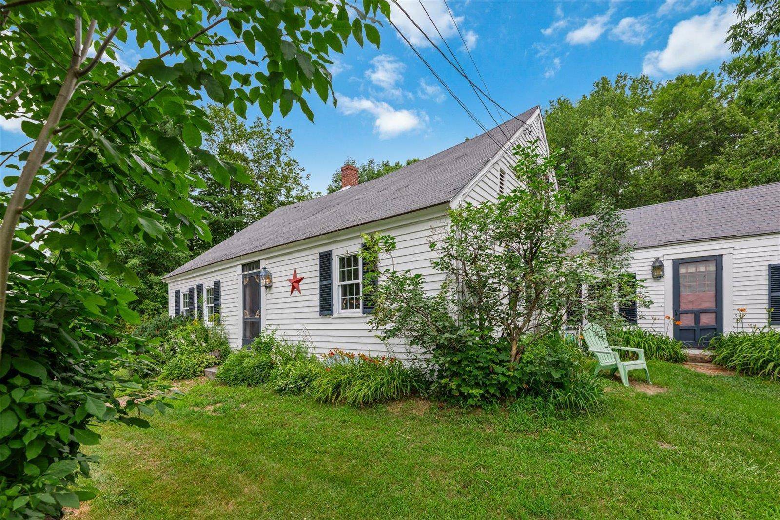 Swanzey, NH 03446,52 Christian Hill RD