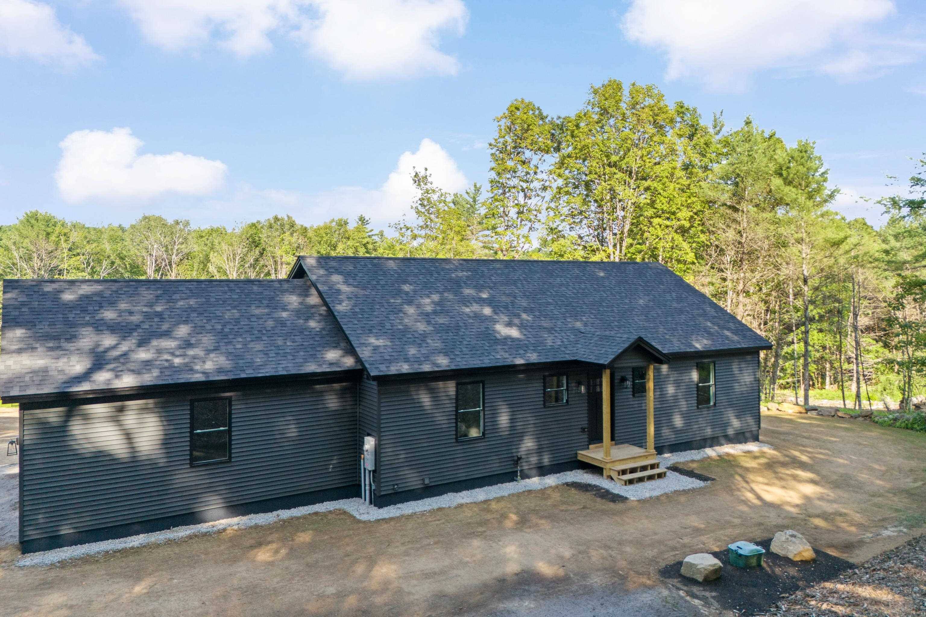 Franklin, NH 03235,93 Calef Hill RD