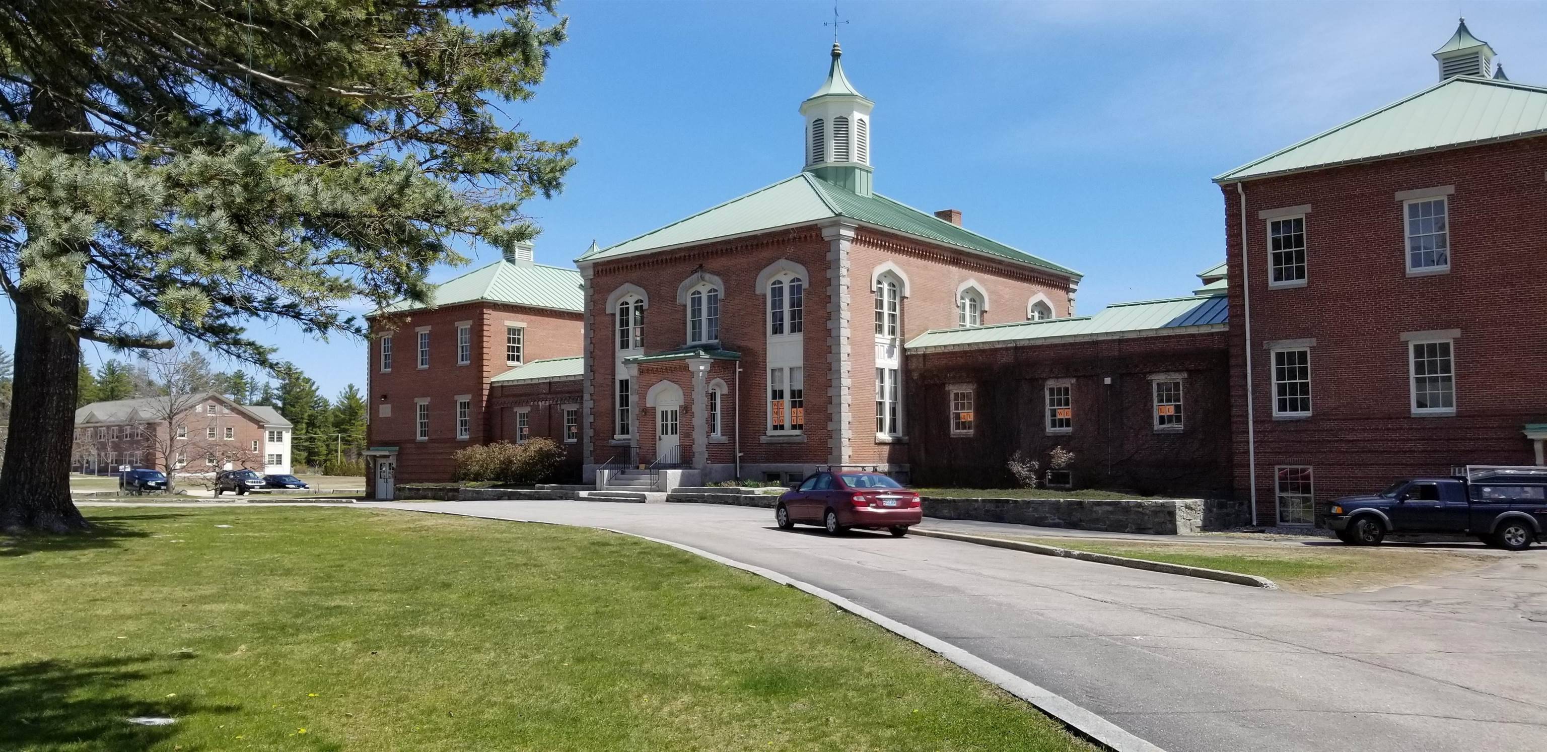 Fryeburg, ME 04037,Christopher ST