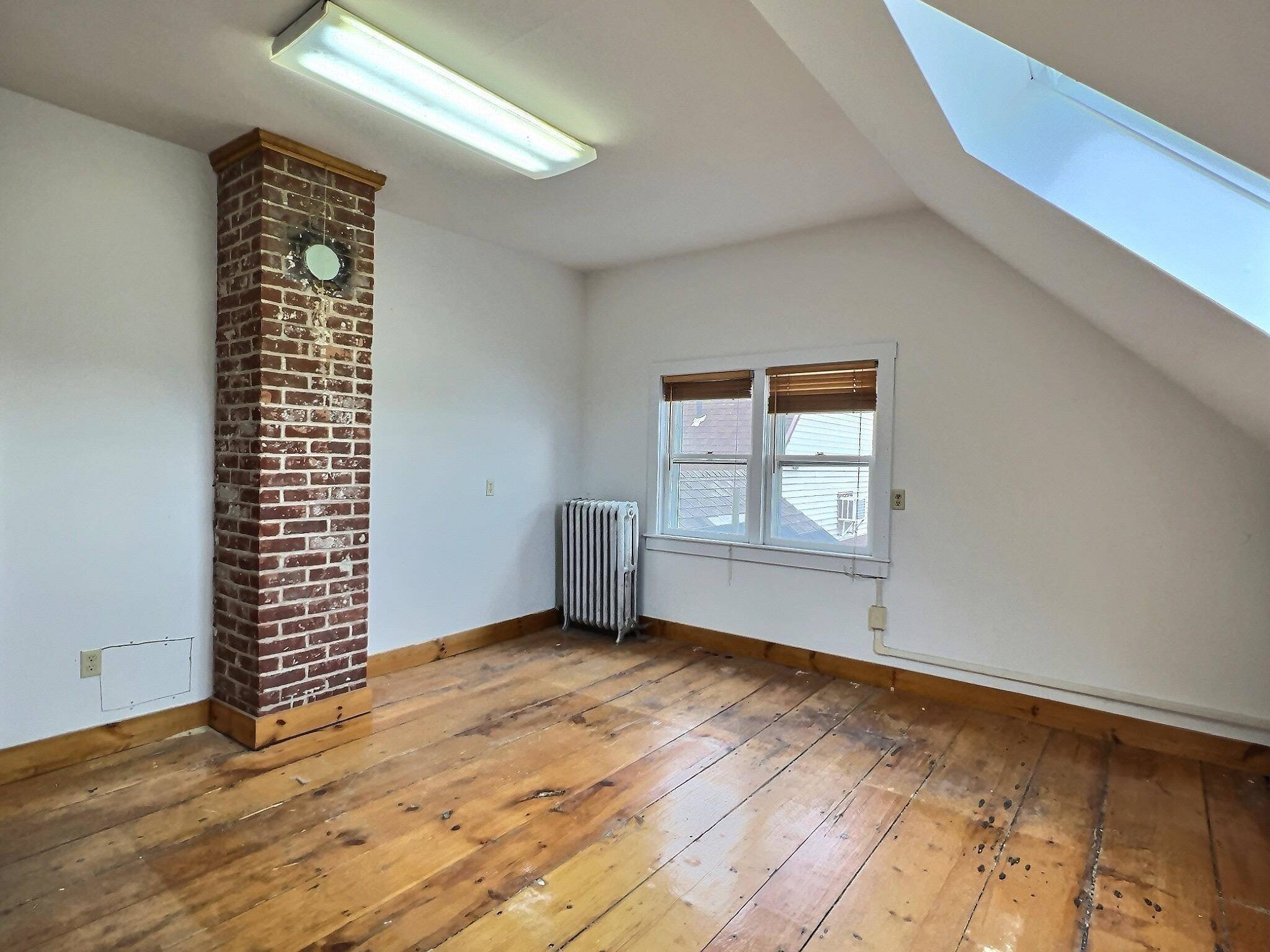 New London, NH 03257,428 Main ST