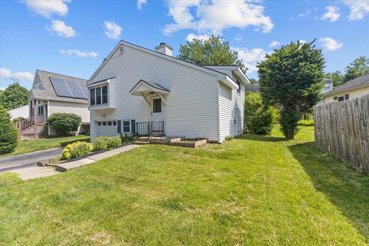 South Burlington, VT 05403,33 Valley Ridge RD