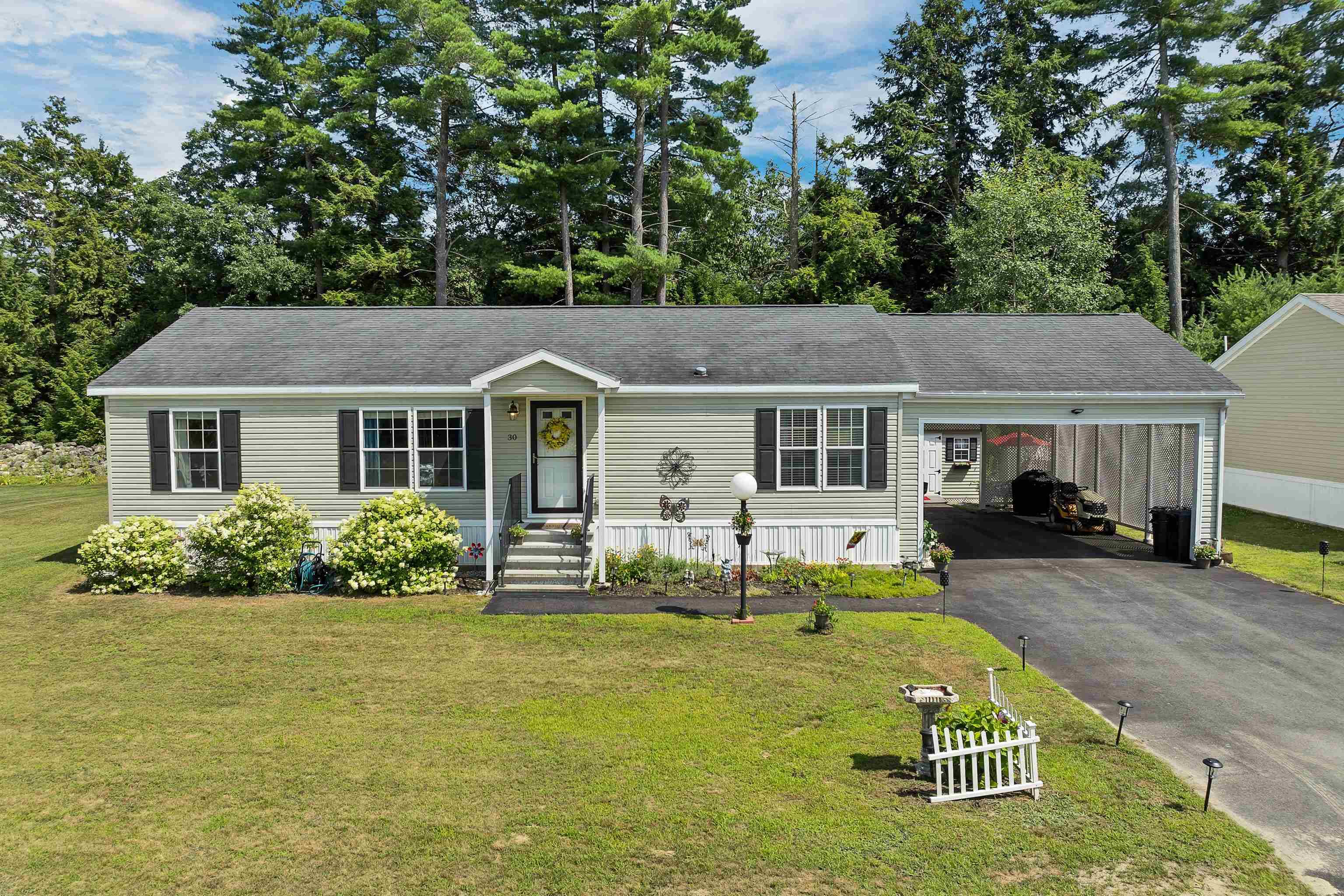 Epsom, NH 03234,30 Pine ST
