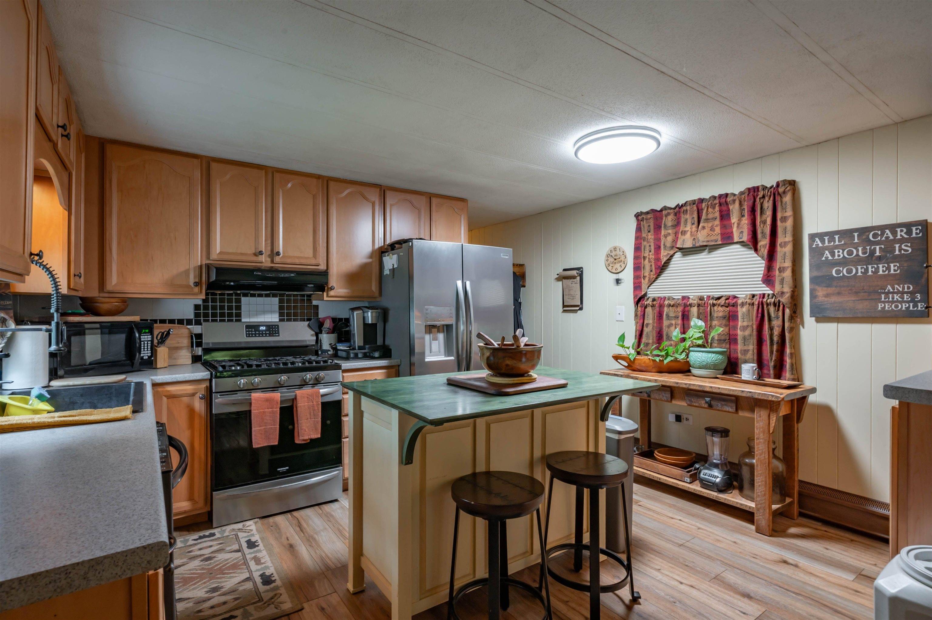 Conway, NH 03818,369 Tasker Hill RD