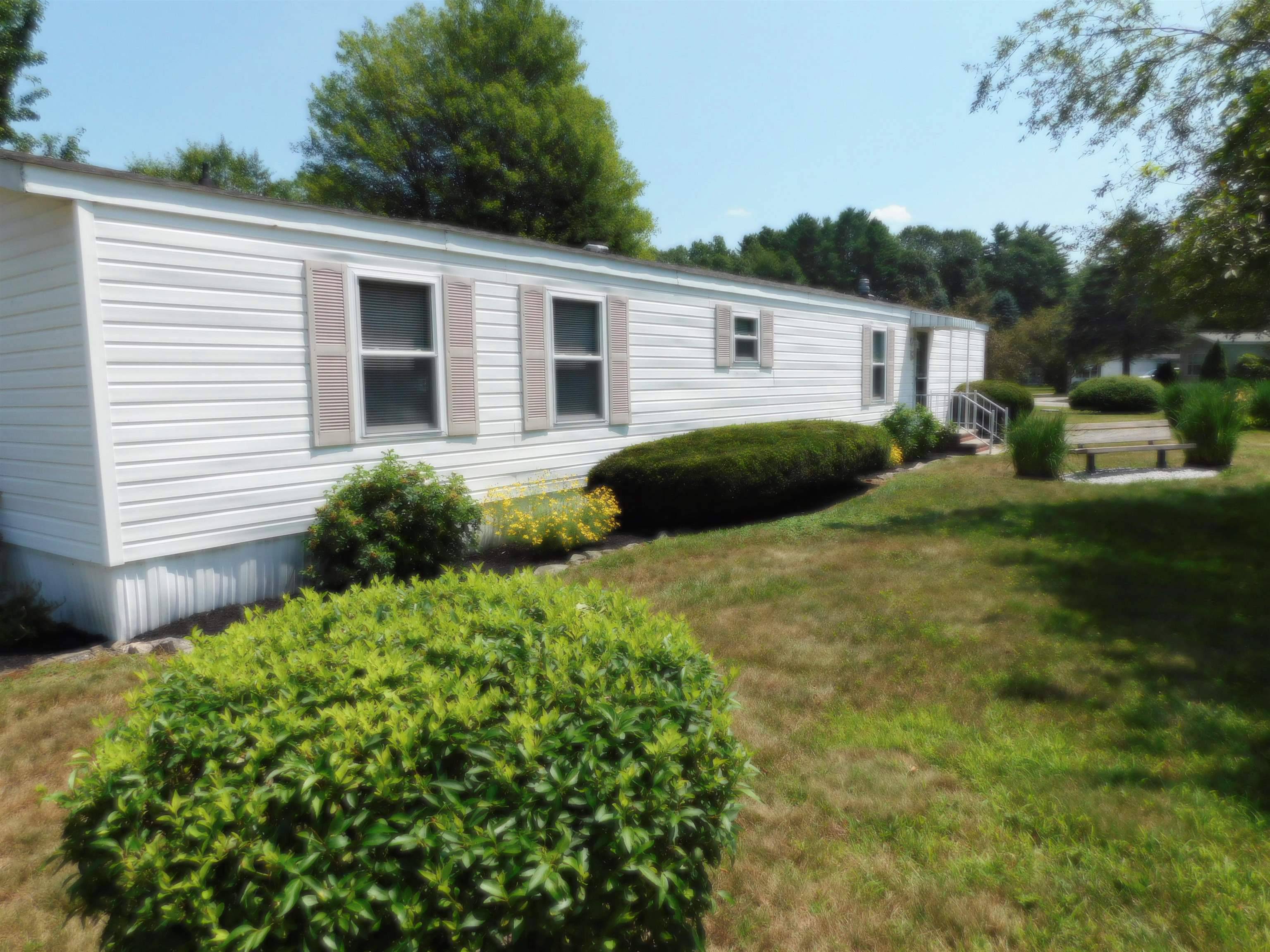 Rochester, NH 03867,5 Caribbean LN
