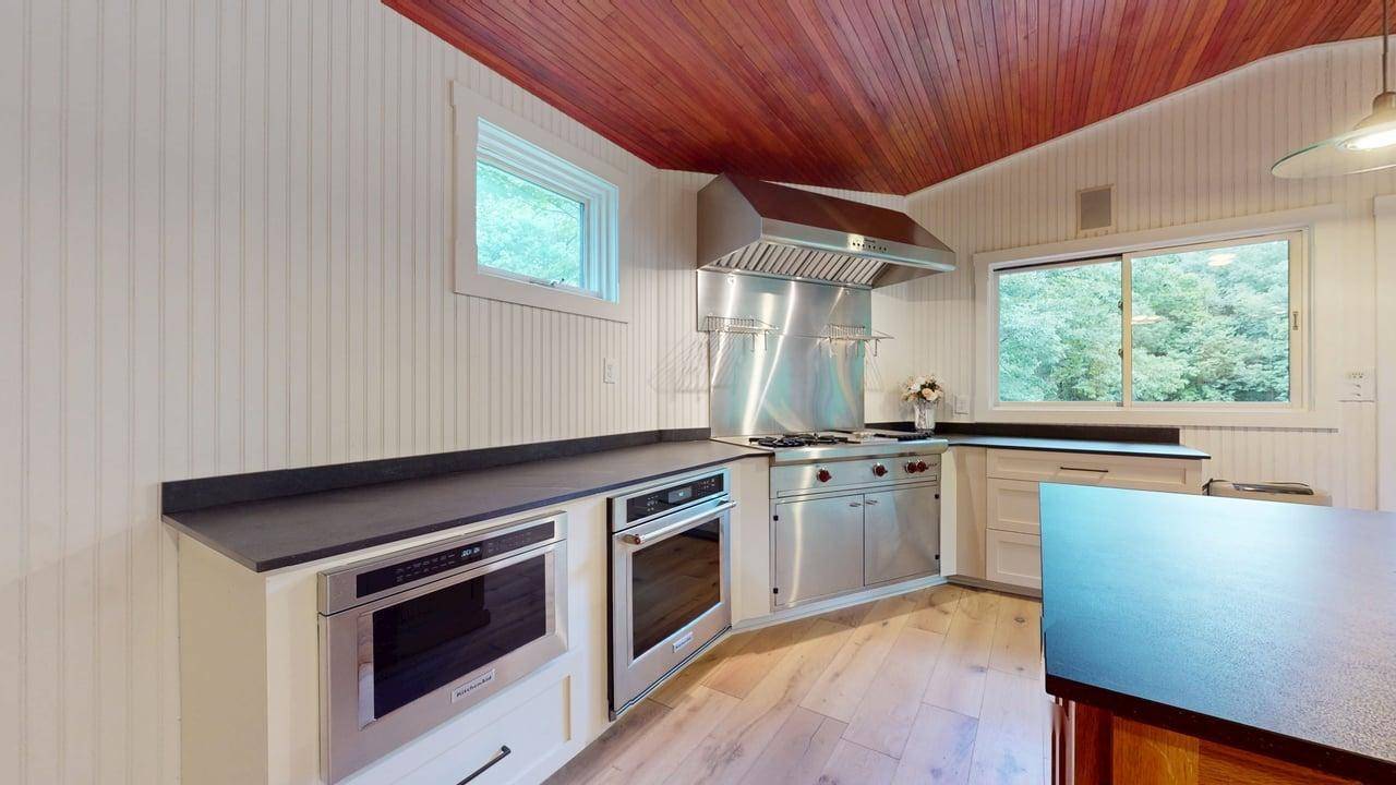 Georgia, VT 05454,1540 Ballard RD