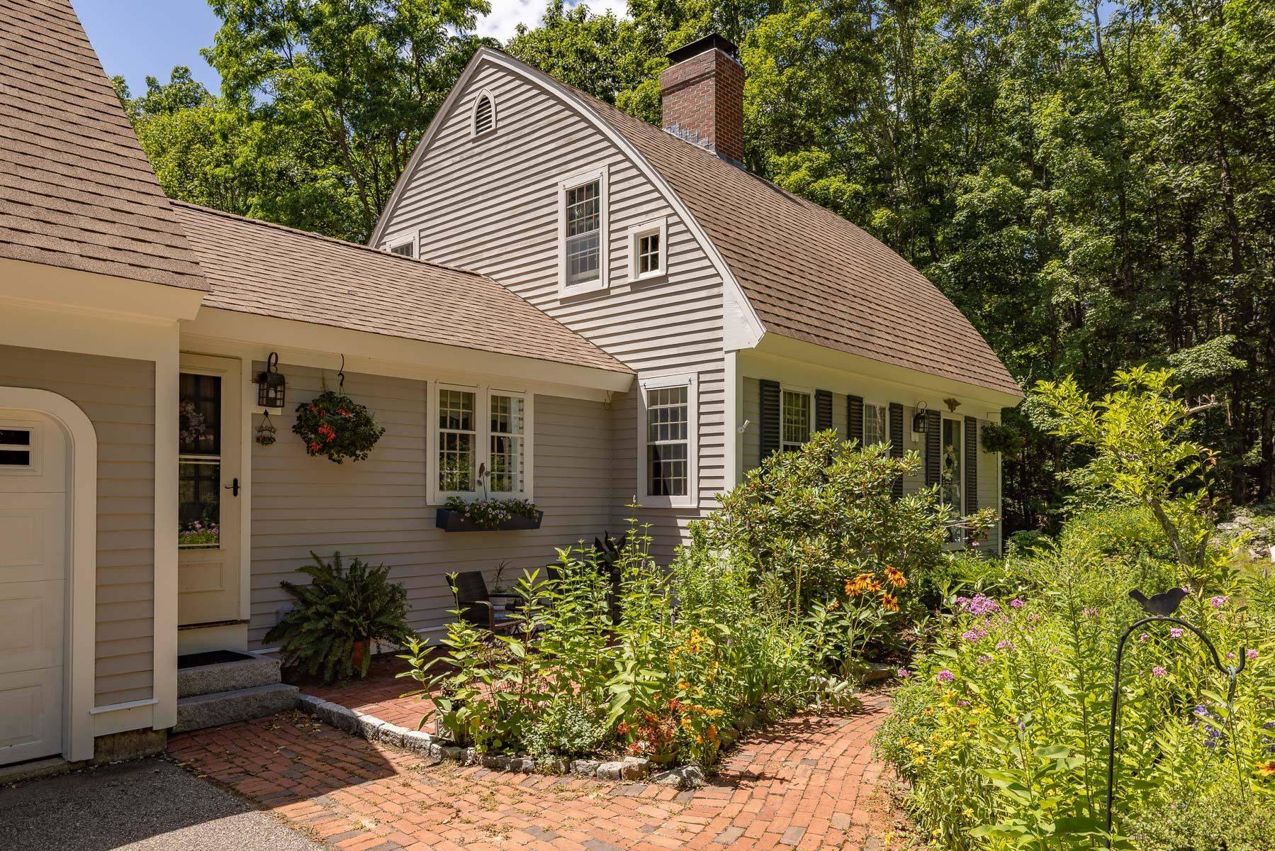 Newmarket, NH 03857,153 Ash Swamp RD