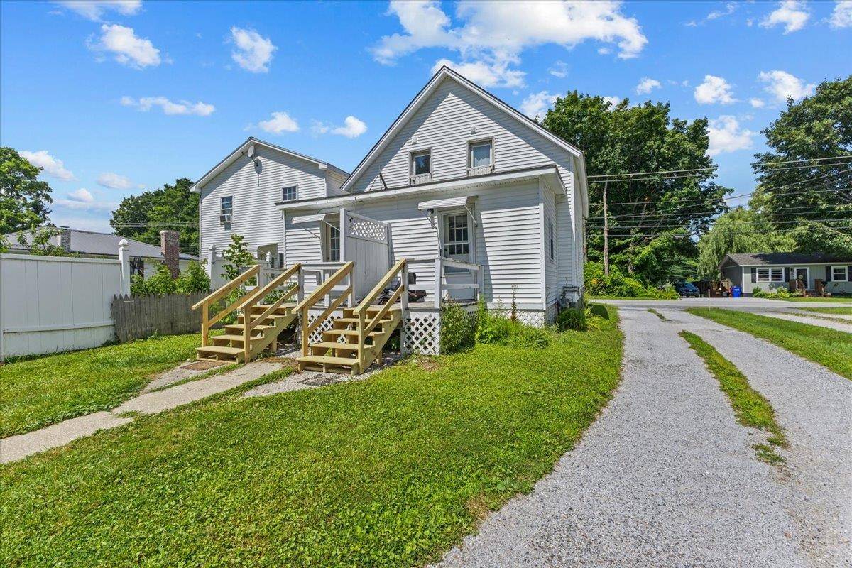 St. Albans City, VT 05478,64-66 Nason ST