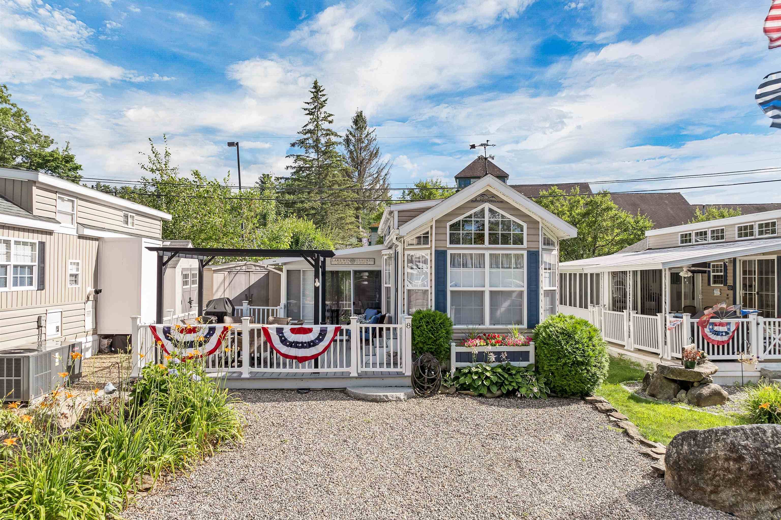 Laconia, NH 03247,8 Leisure Time LN