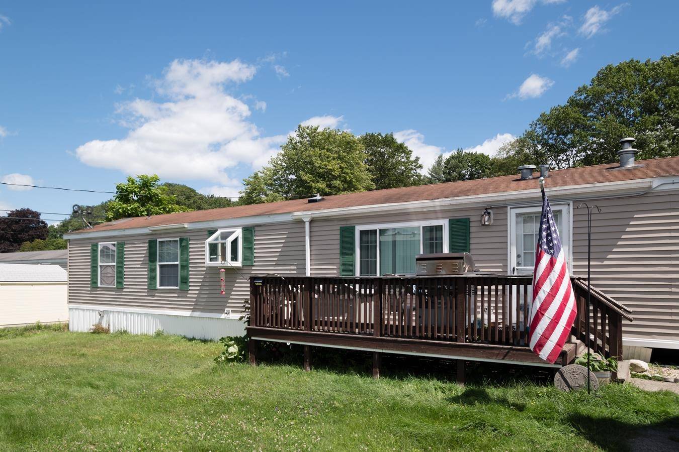 Newmarket, NH 03857,30 Colby RD