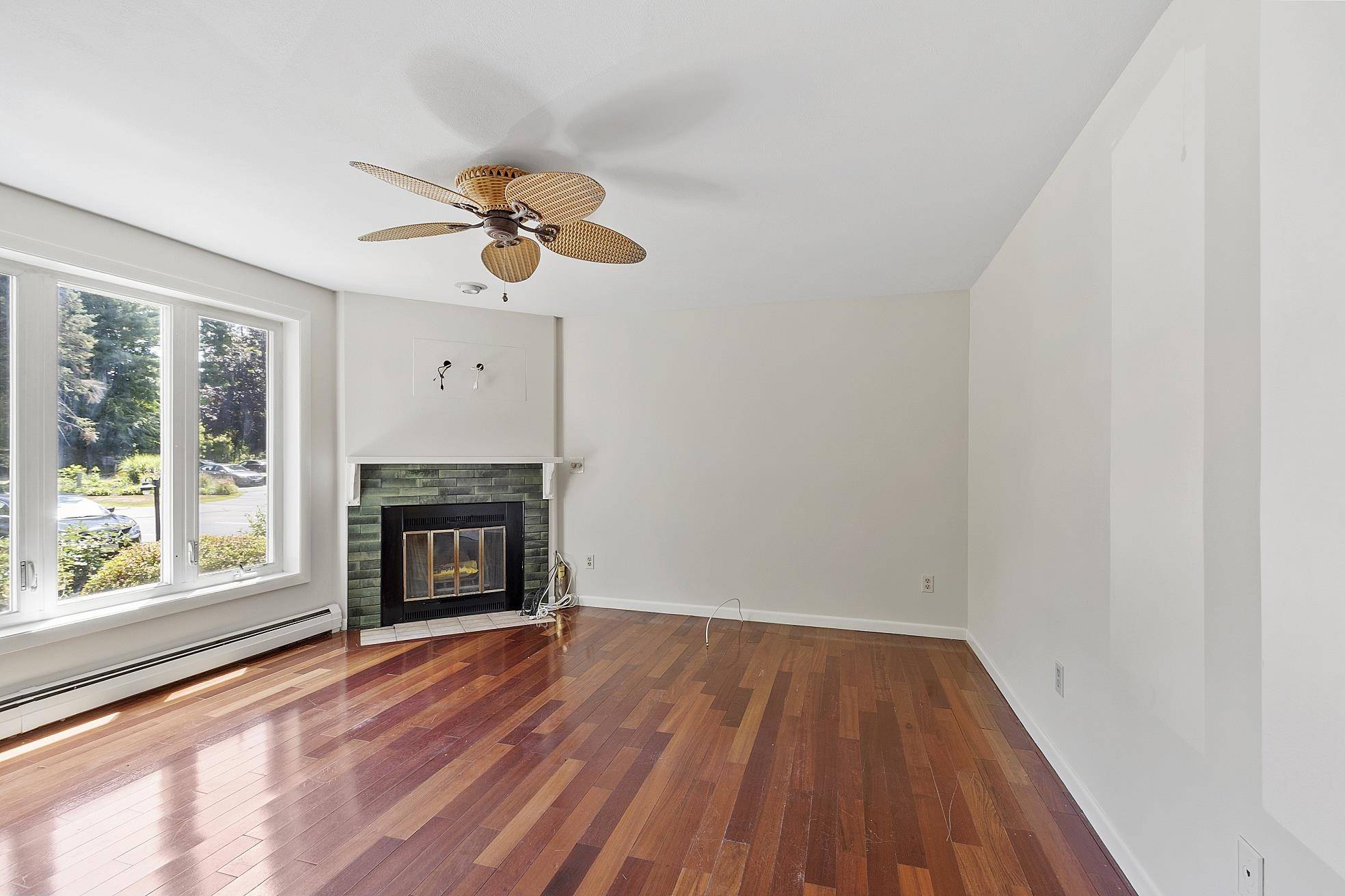 Plaistow, NH 03865,5 Rutledge RD #5