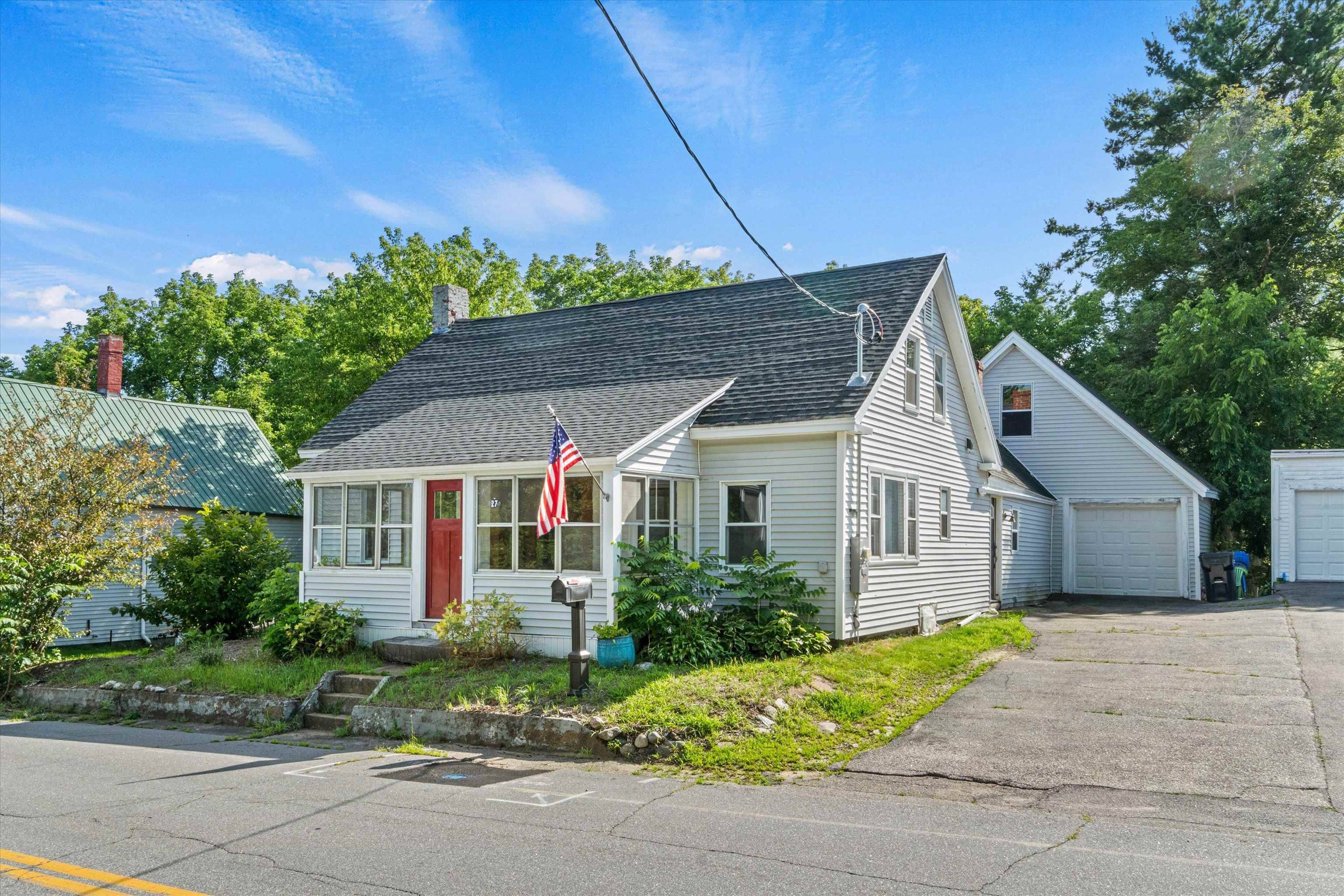 Pittsfield, NH 03263,27 Crescent ST