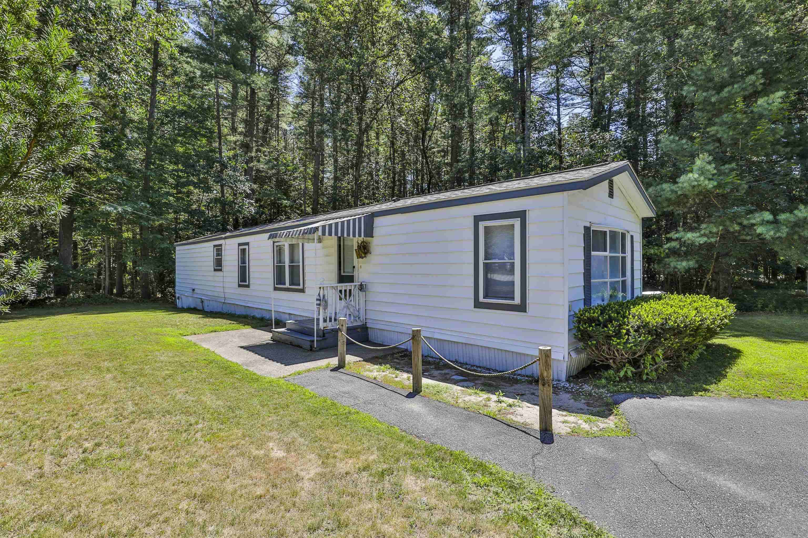 Nashua, NH 03062,15 Mercury LN