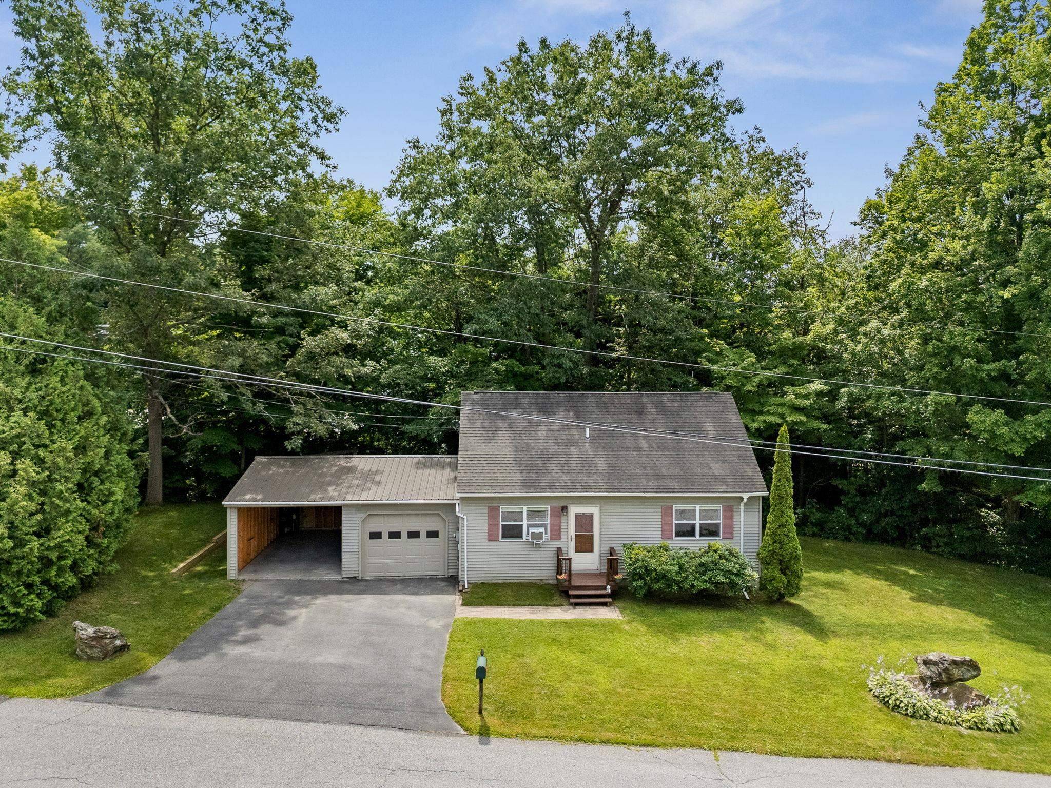 Richmond, VT 05477,17 Burnett CT