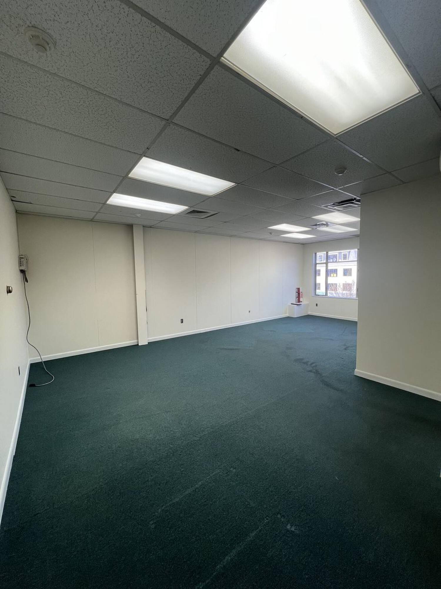 Portsmouth, NH 03801,10 Vaughan Mall ST #207