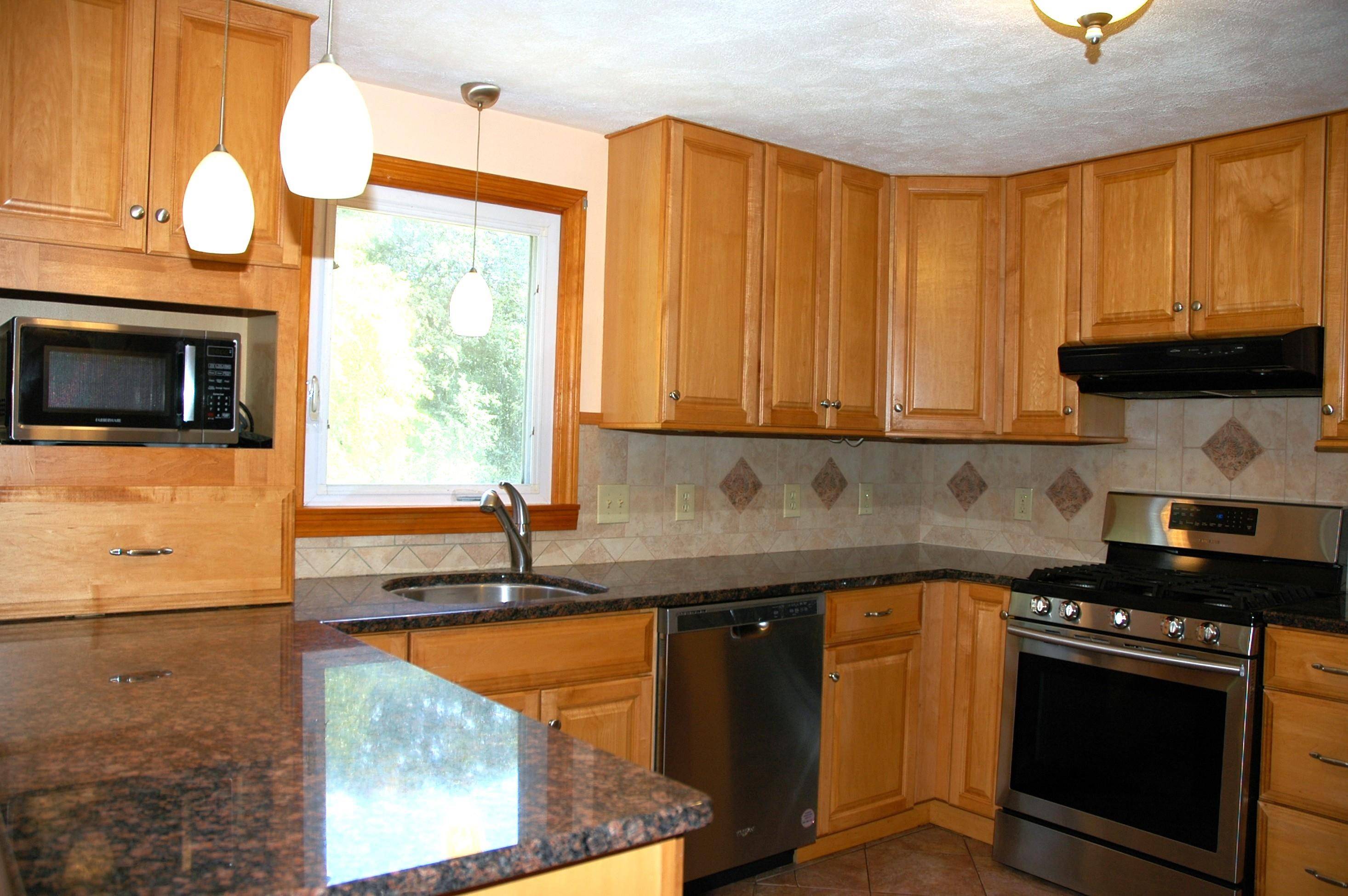 Londonderry, NH 03053,10 South RD