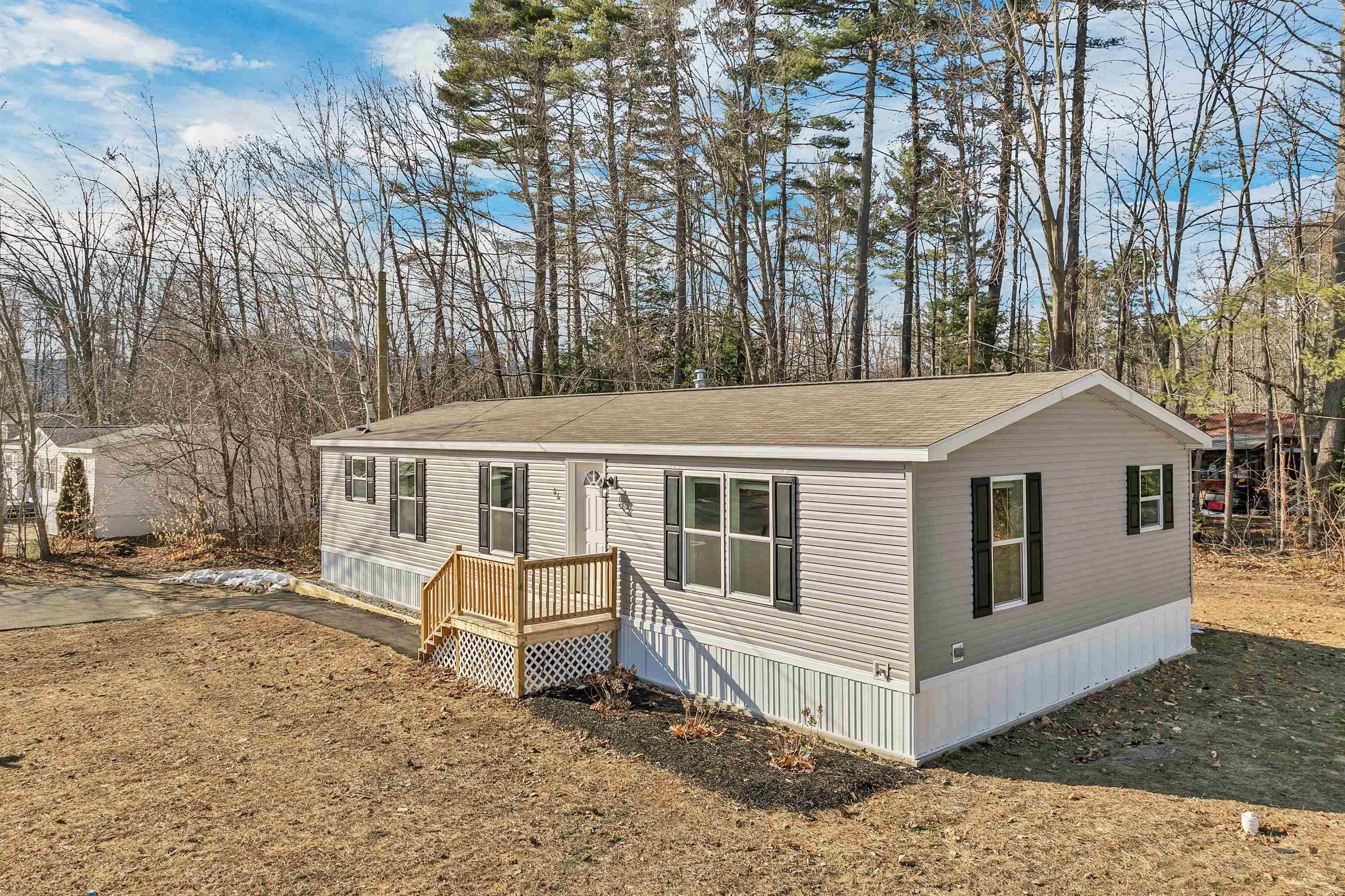Conway, NH 03860,66 Lamplighter DR