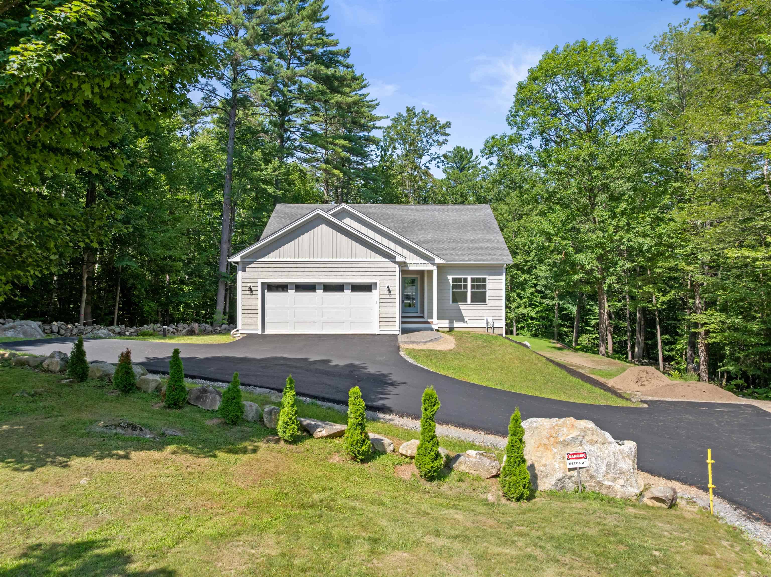 Meredith, NH 03253,41 Highland ST