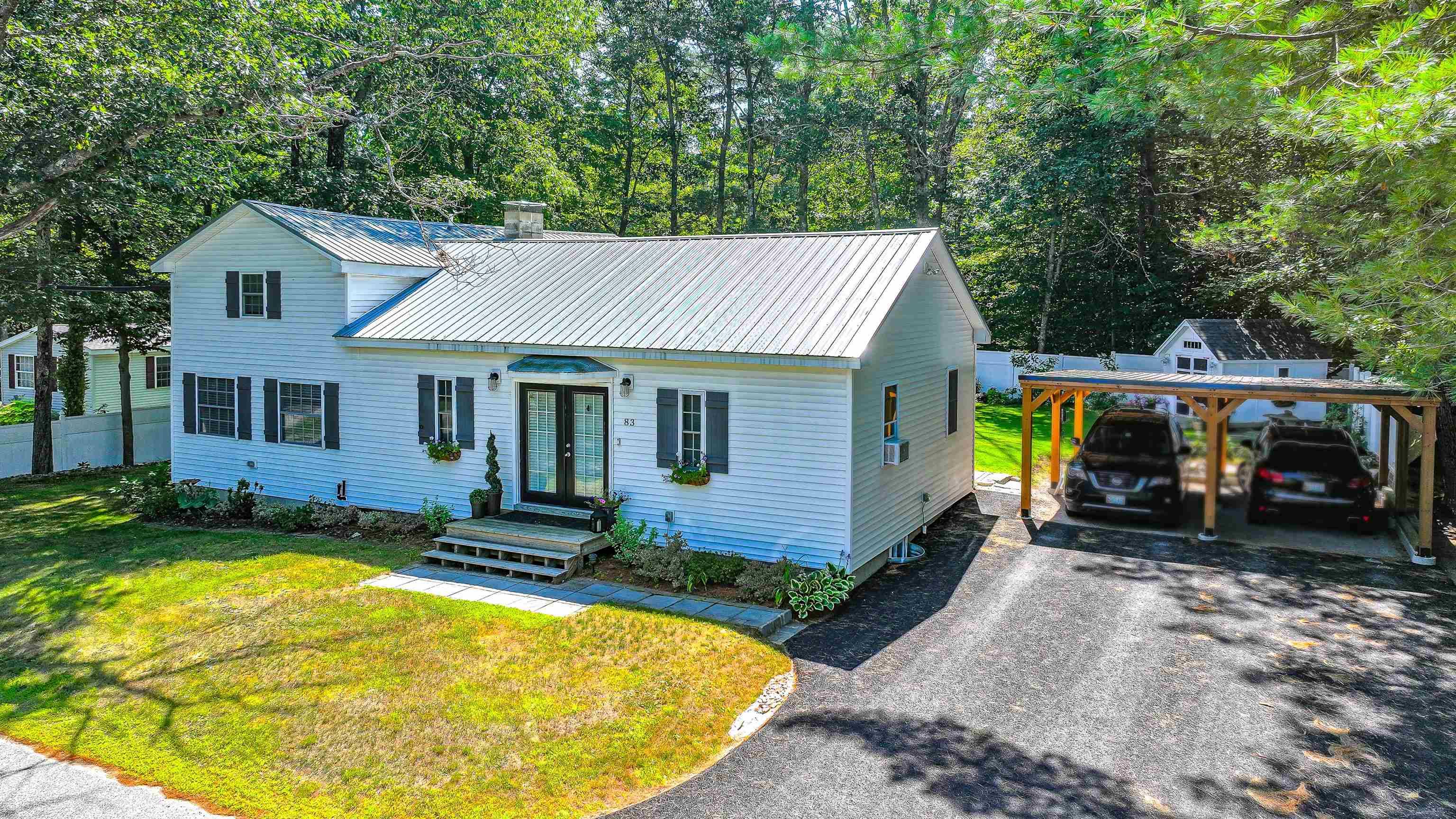 Fryeburg, ME 04037,83 Maple ST