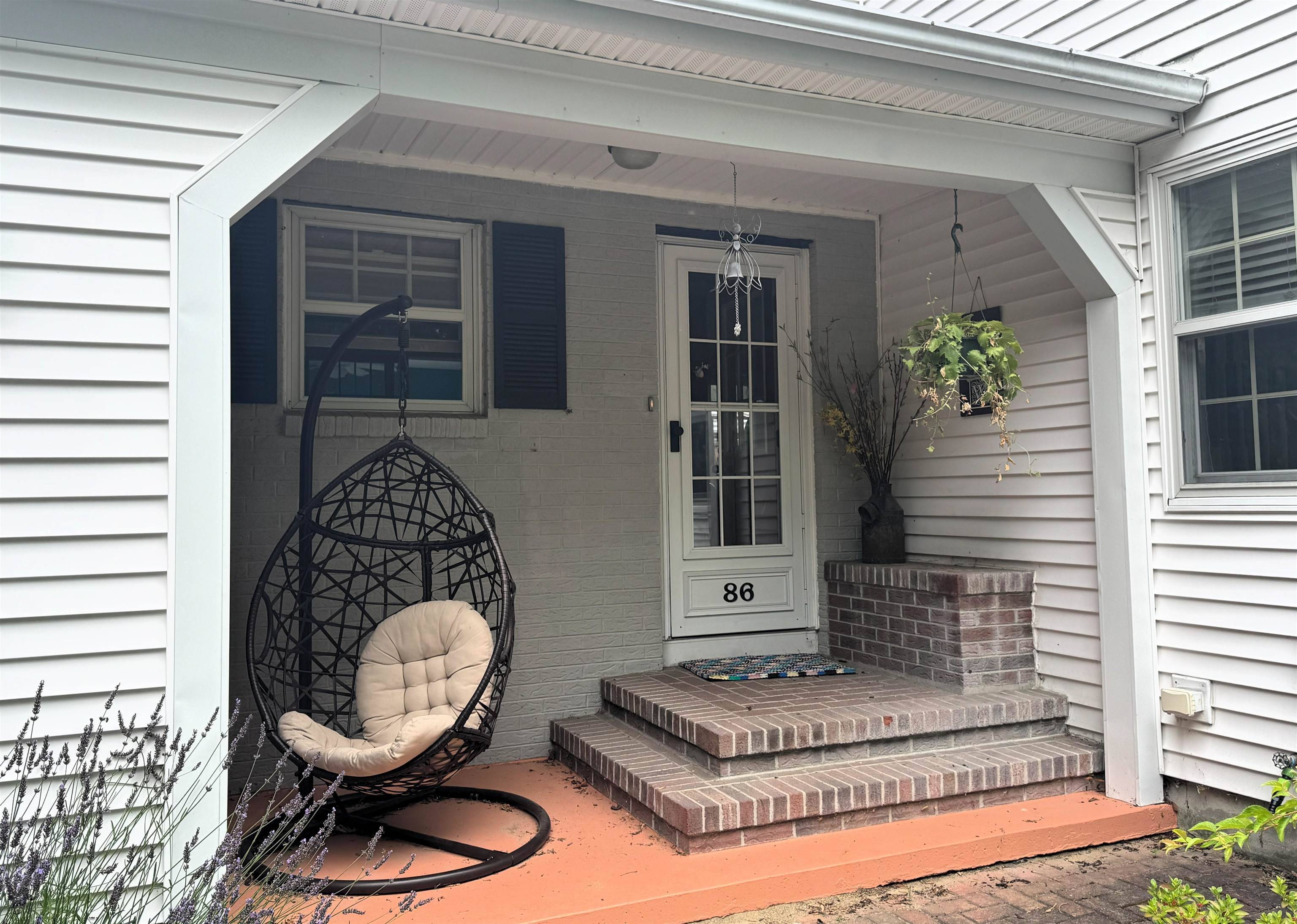 Rochester, NH 03867,86 Chamberlain ST