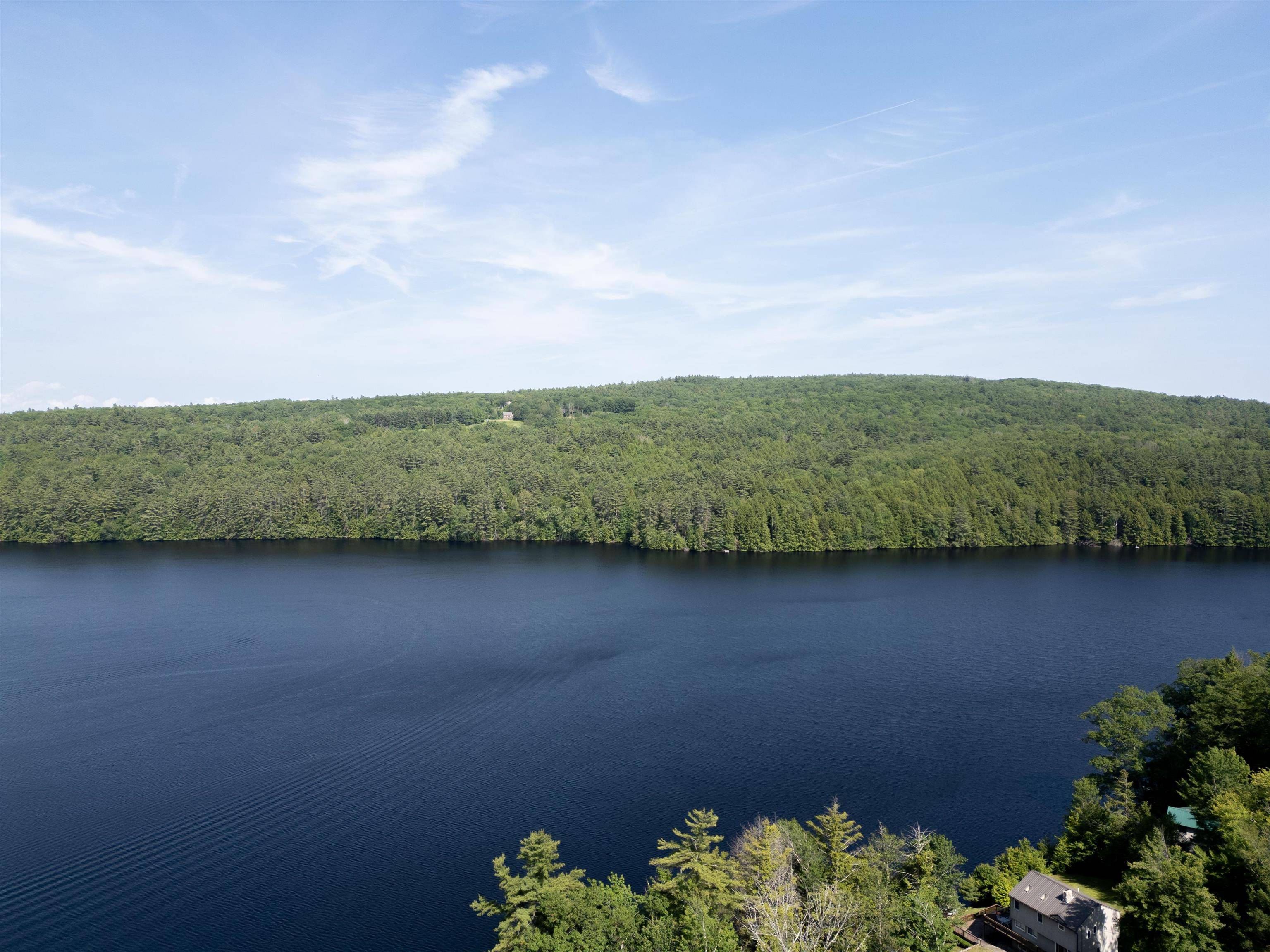 Weare, NH 03281,149 Branch RD