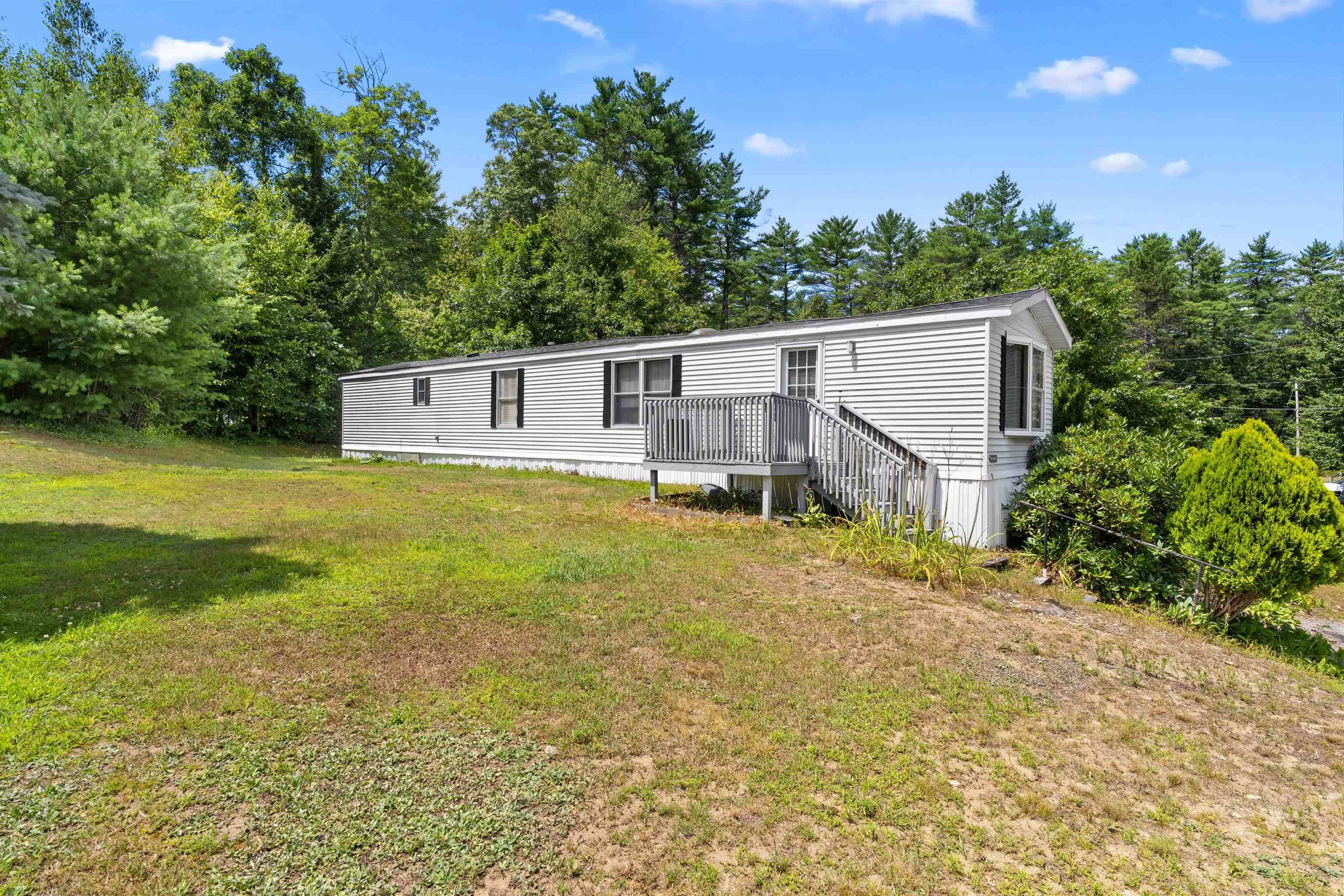 Lee, NH 03861,7 Spruce DR