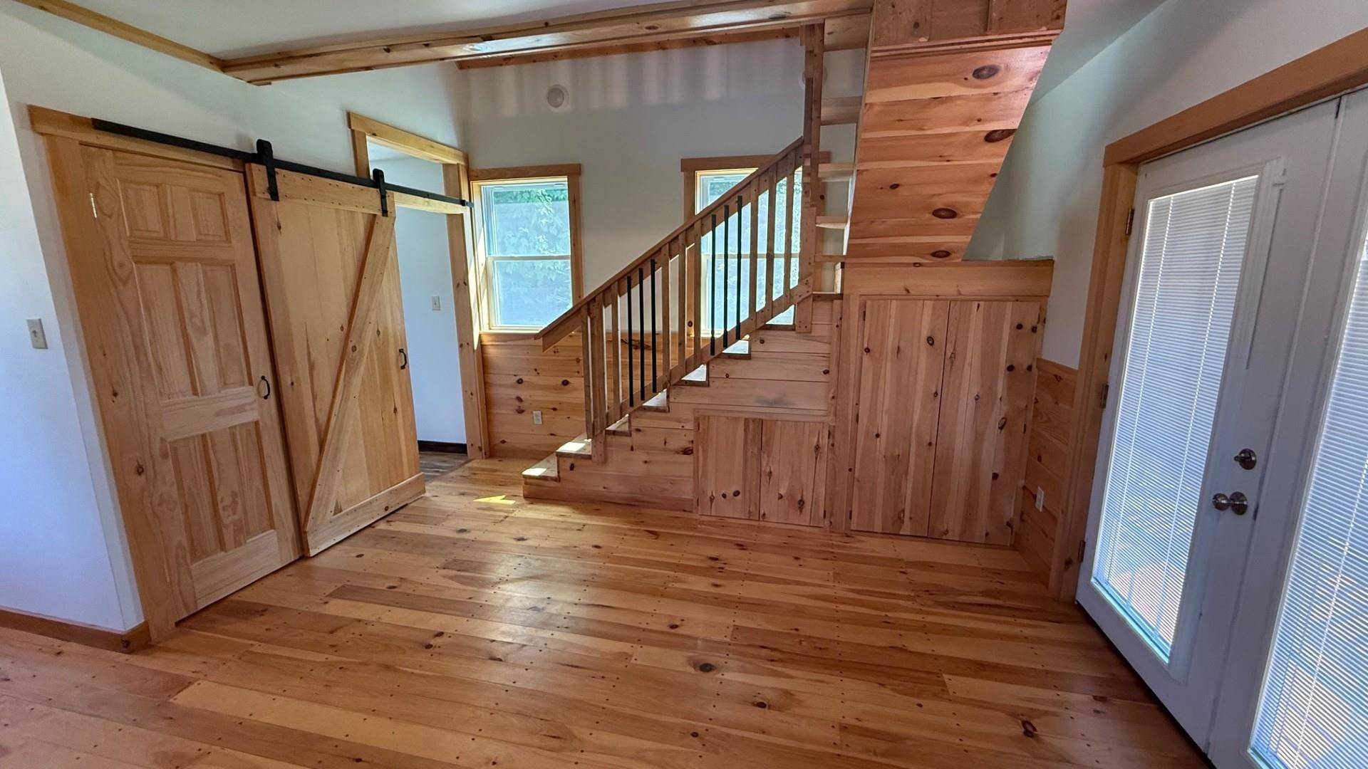 Holland, VT 05830,89 Maple Hill RD